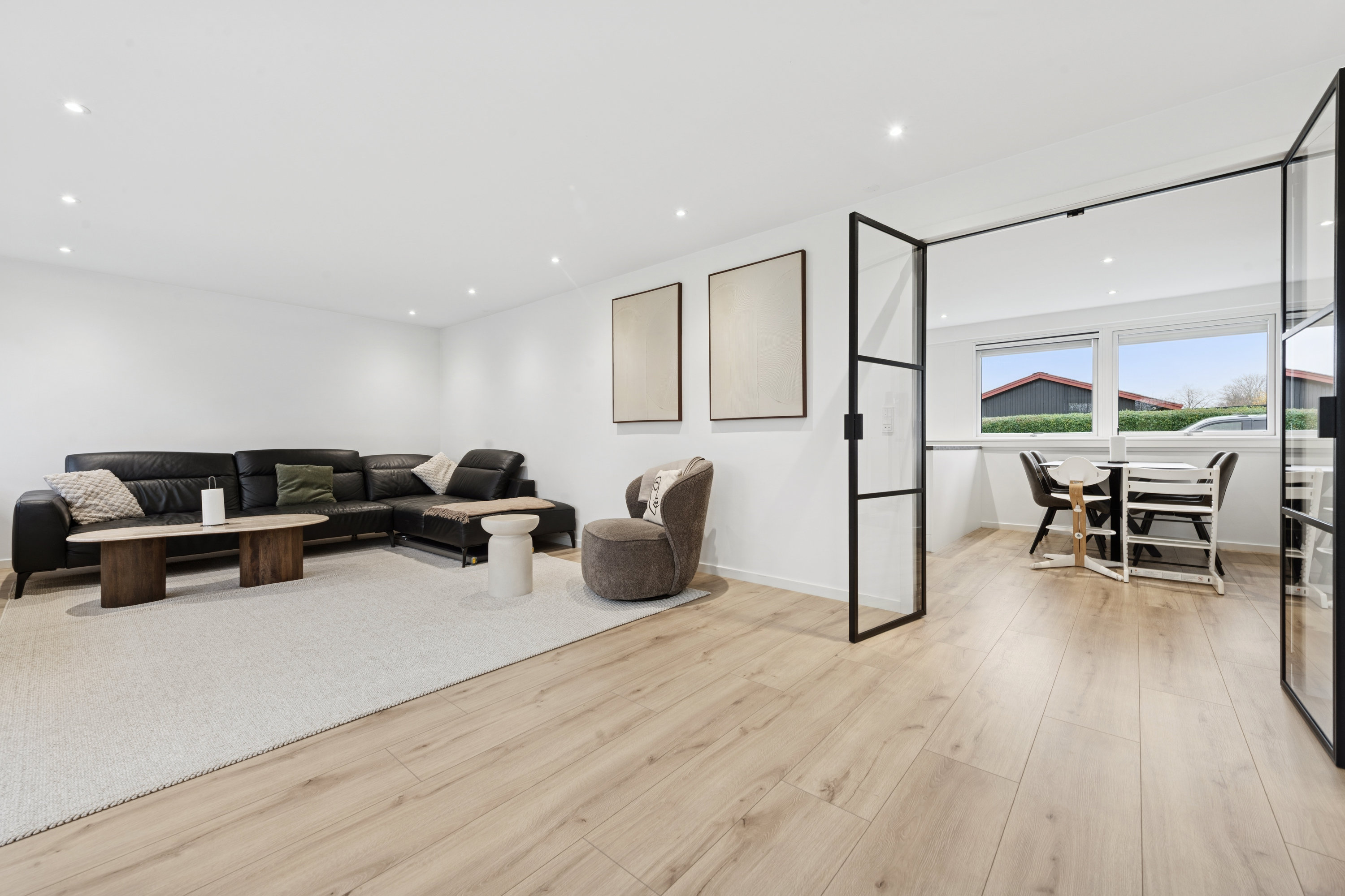 Fremhævet stue billede i fuldskærmstilstand. Billede af Randager 26, 2620 Albertslund