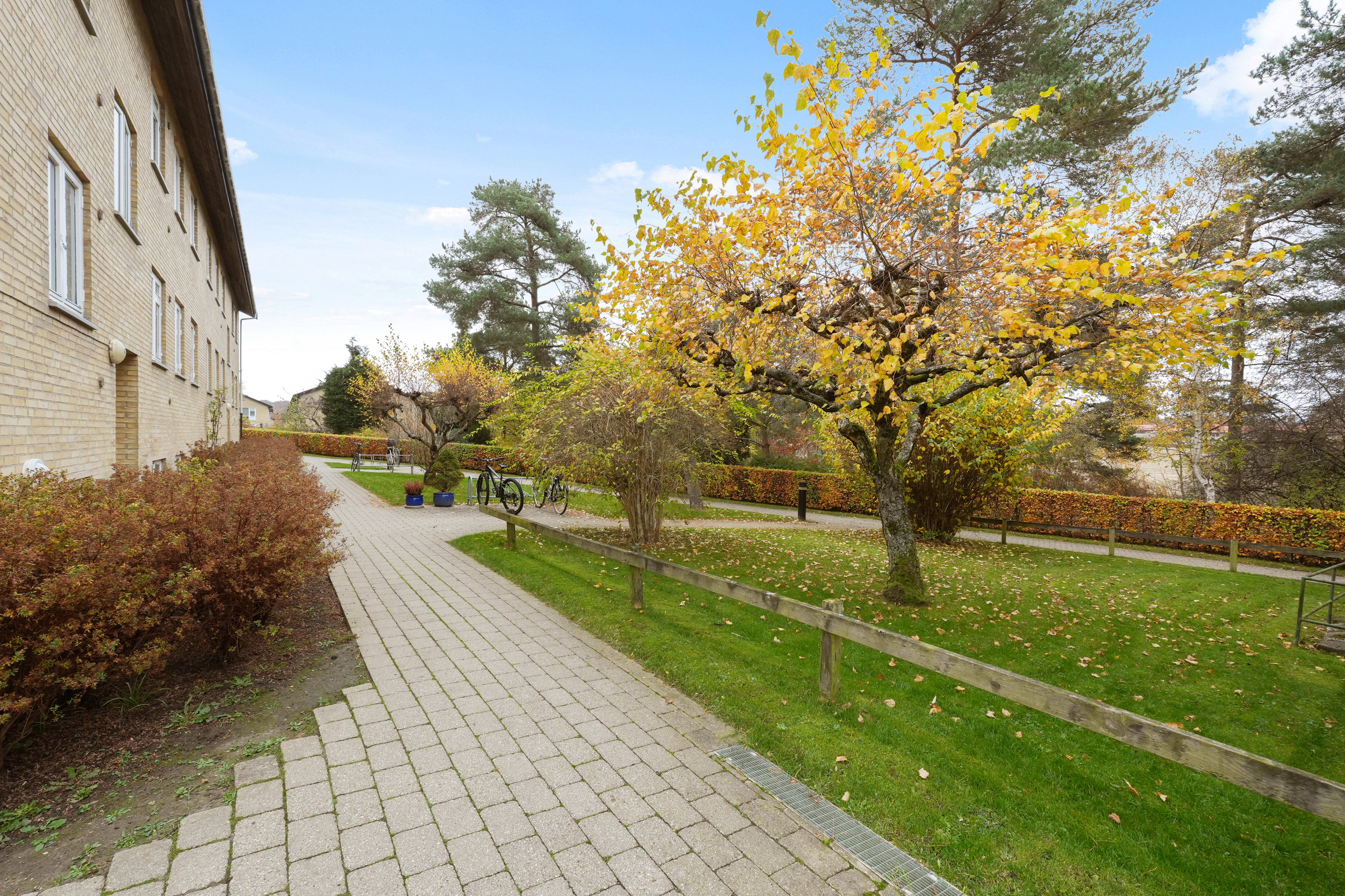 Fremhævet andet billede i fuldskærmstilstand. Billede af Bakkekrogen 19, 1. 2., 3460 Birkerød