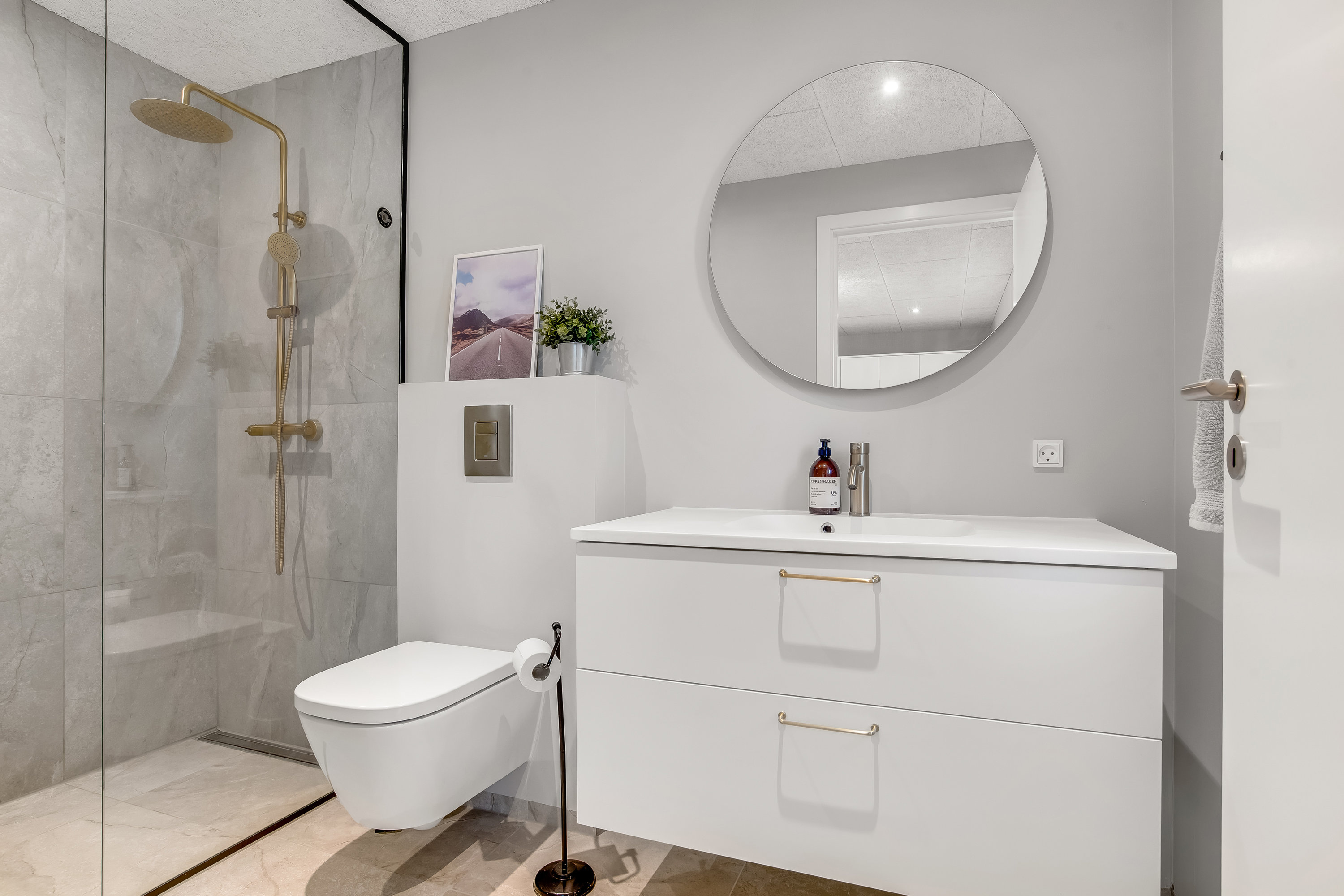 Fremhævet badeværelse billede i fuldskærmstilstand. Billede af Gl. Hornshøjvej 20B, Hornshøj, 7500 Holstebro