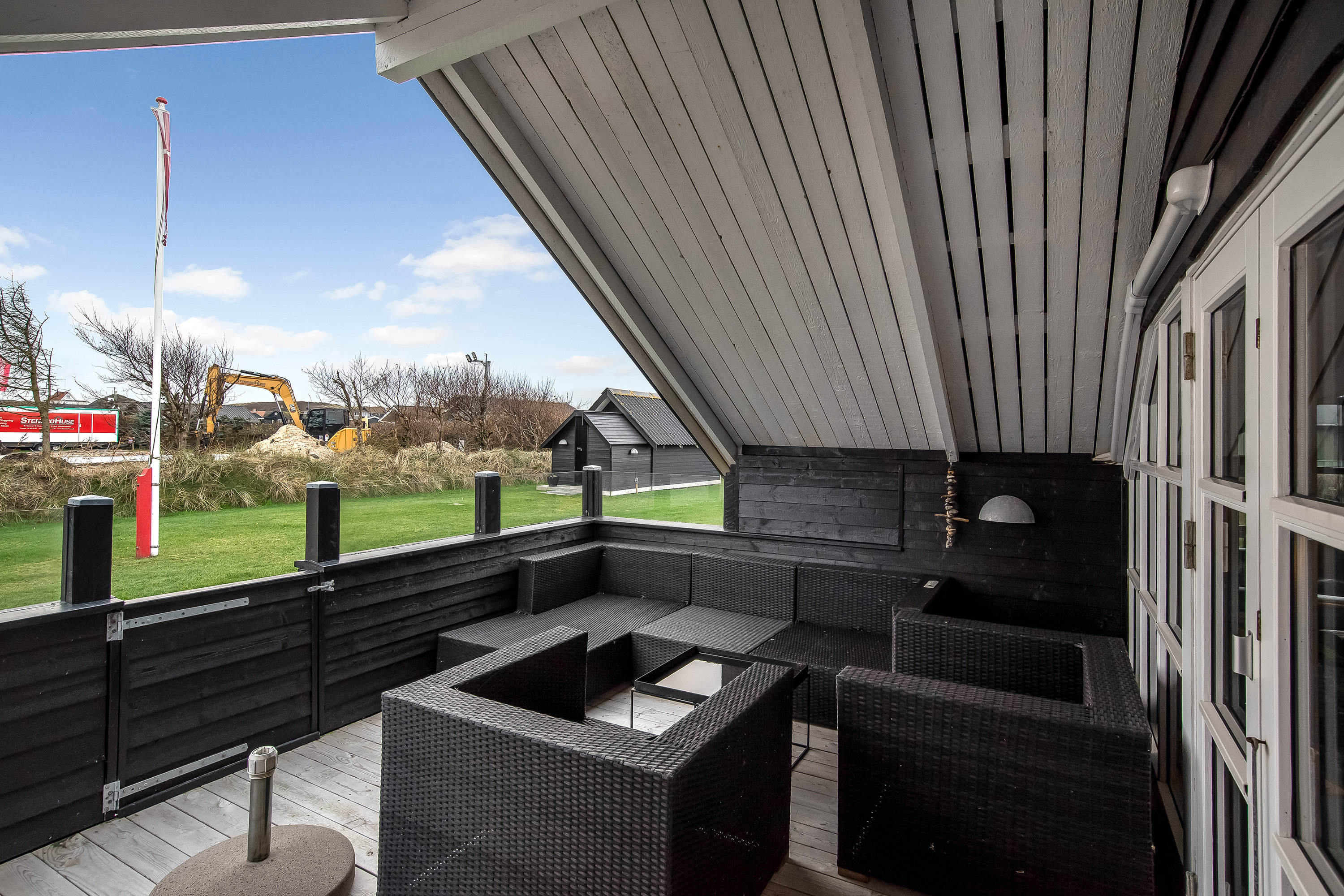 Fremhævet terrasse billede i fuldskærmstilstand. Billede af Lodbergsvej 425, Søndervig, 6950 Ringkøbing