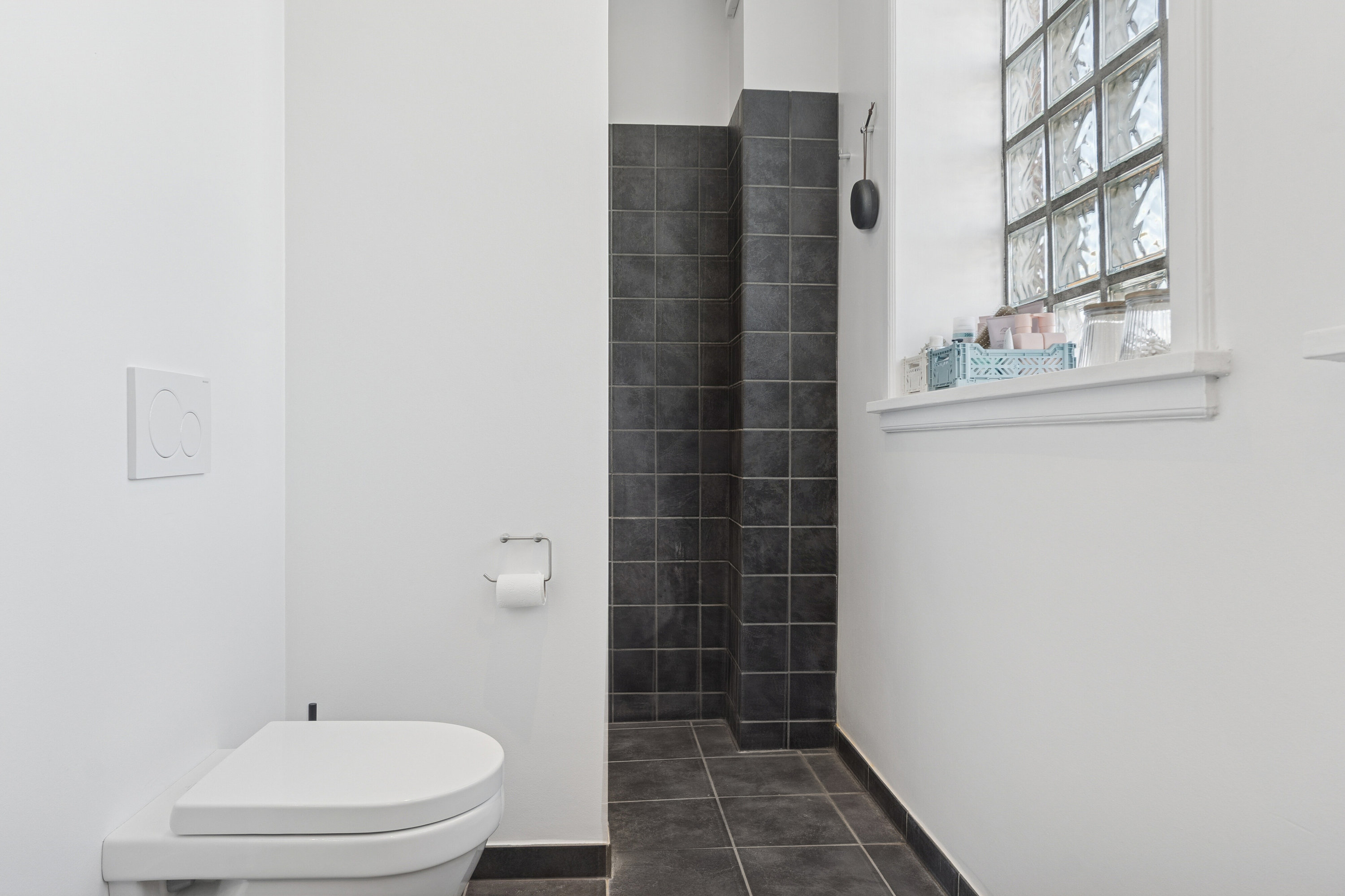 Fremhævet badeværelse billede i fuldskærmstilstand. Billede af Nytorv 6, 2., 7700 Thisted