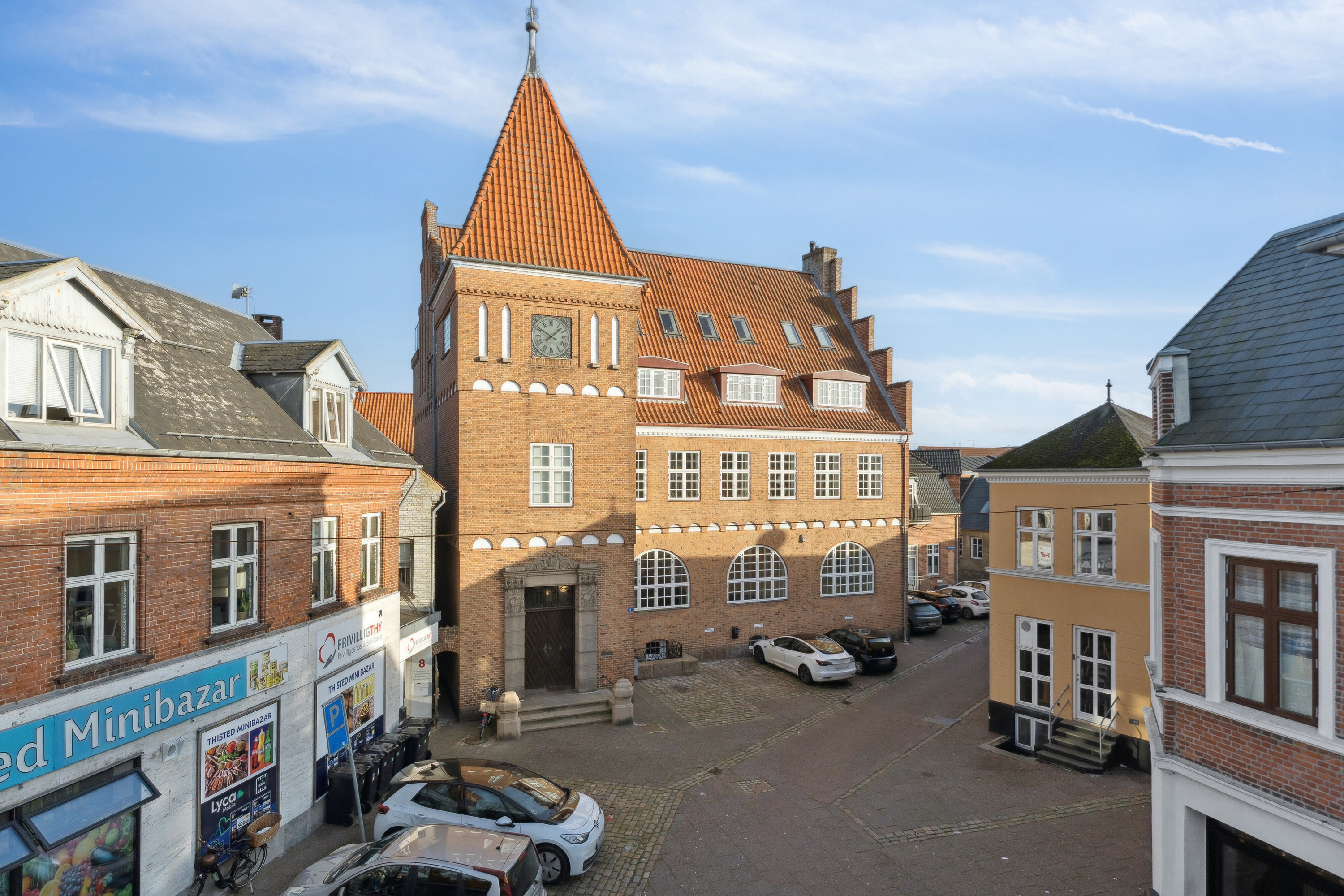 Fremhævet udendørs billede i fuldskærmstilstand. Billede af Nytorv 6, 2., 7700 Thisted