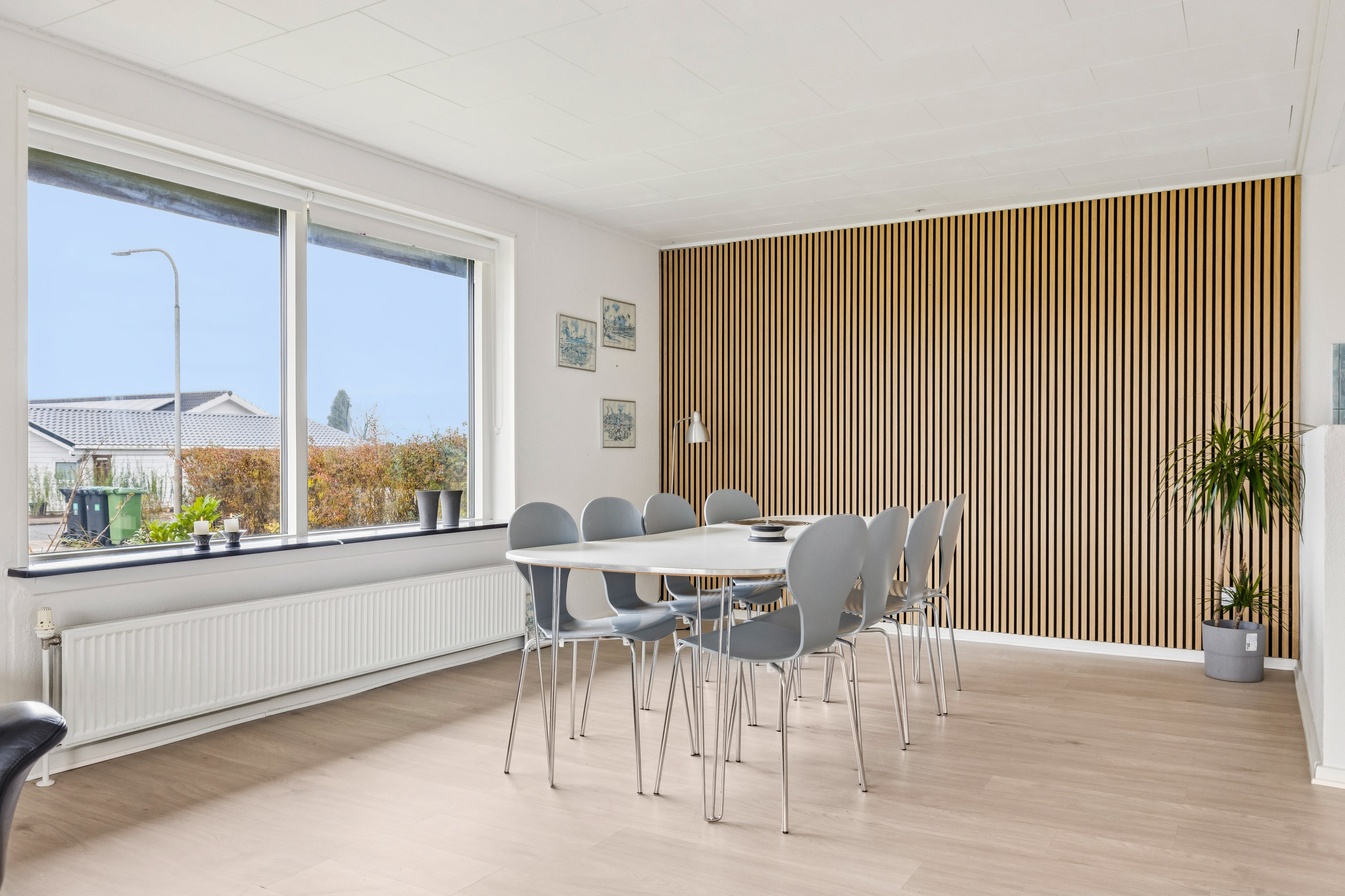 Fremhævet stue billede i fuldskærmstilstand. Billede af Hyldevænget 4, 5856 Ryslinge