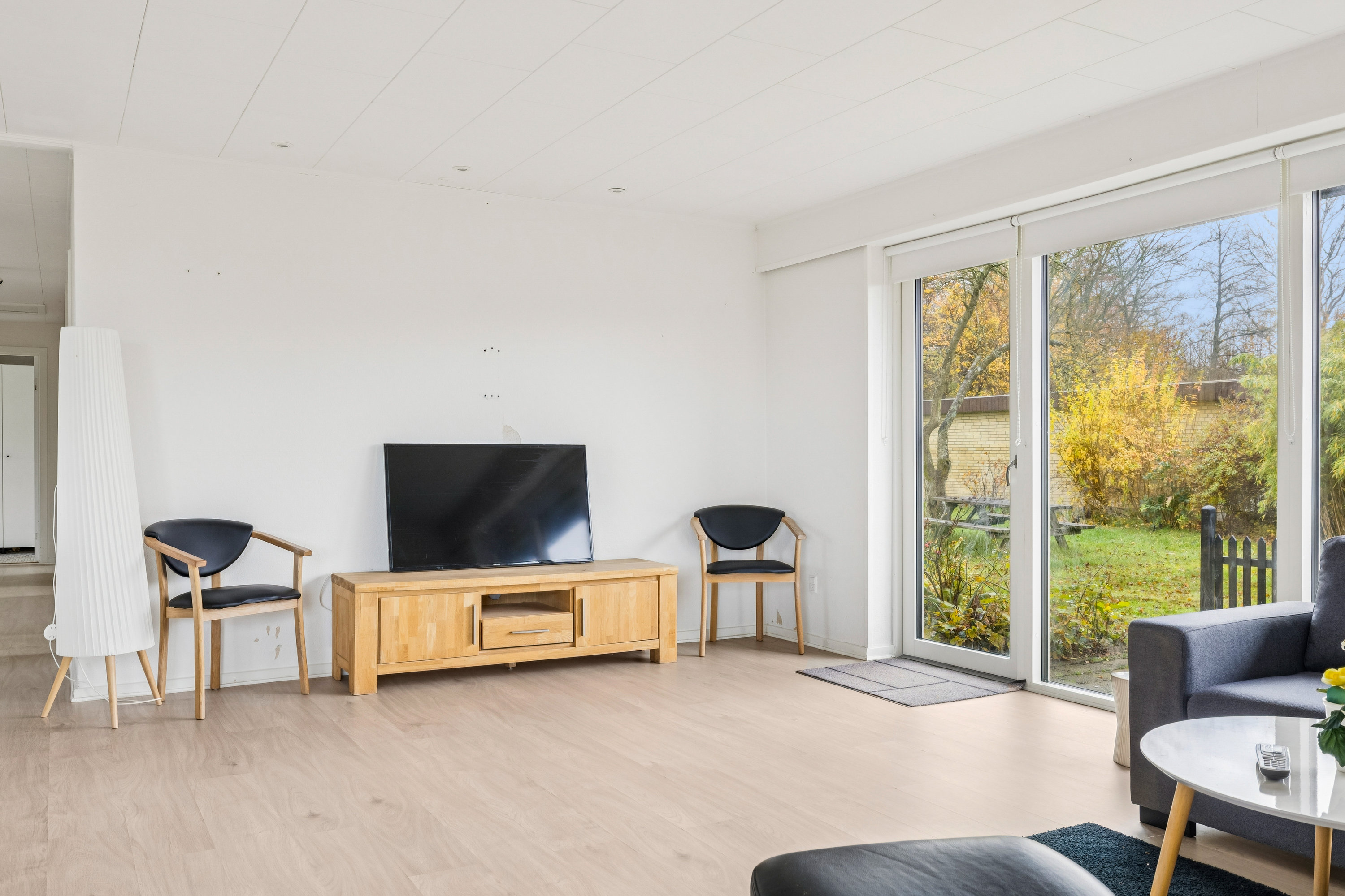 Fremhævet stue billede i fuldskærmstilstand. Billede af Hyldevænget 4, 5856 Ryslinge