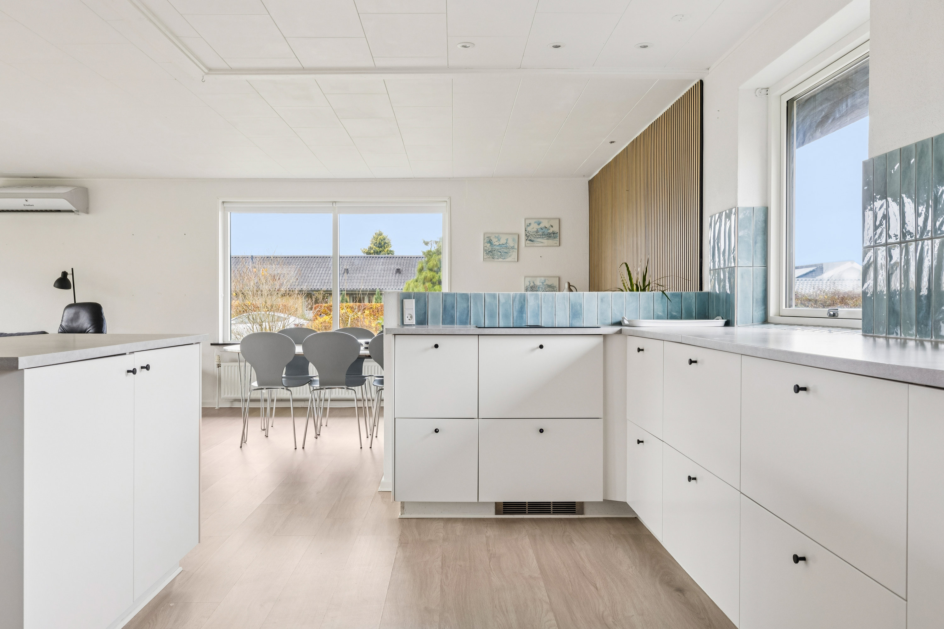 Fremhævet køkken billede i fuldskærmstilstand. Billede af Hyldevænget 4, 5856 Ryslinge