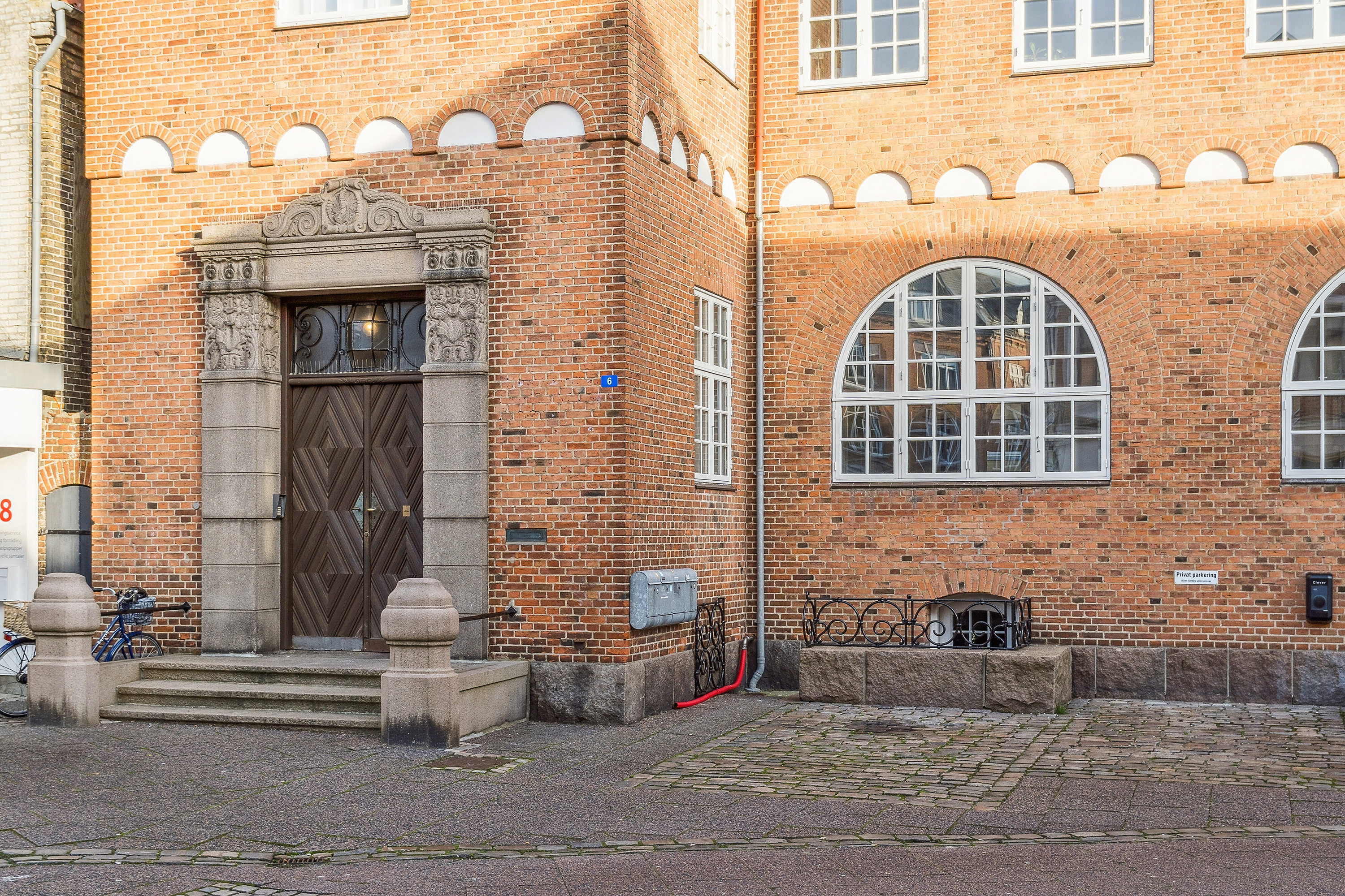 Fremhævet udendørs billede i fuldskærmstilstand. Billede af Nytorv 6, st.., 7700 Thisted