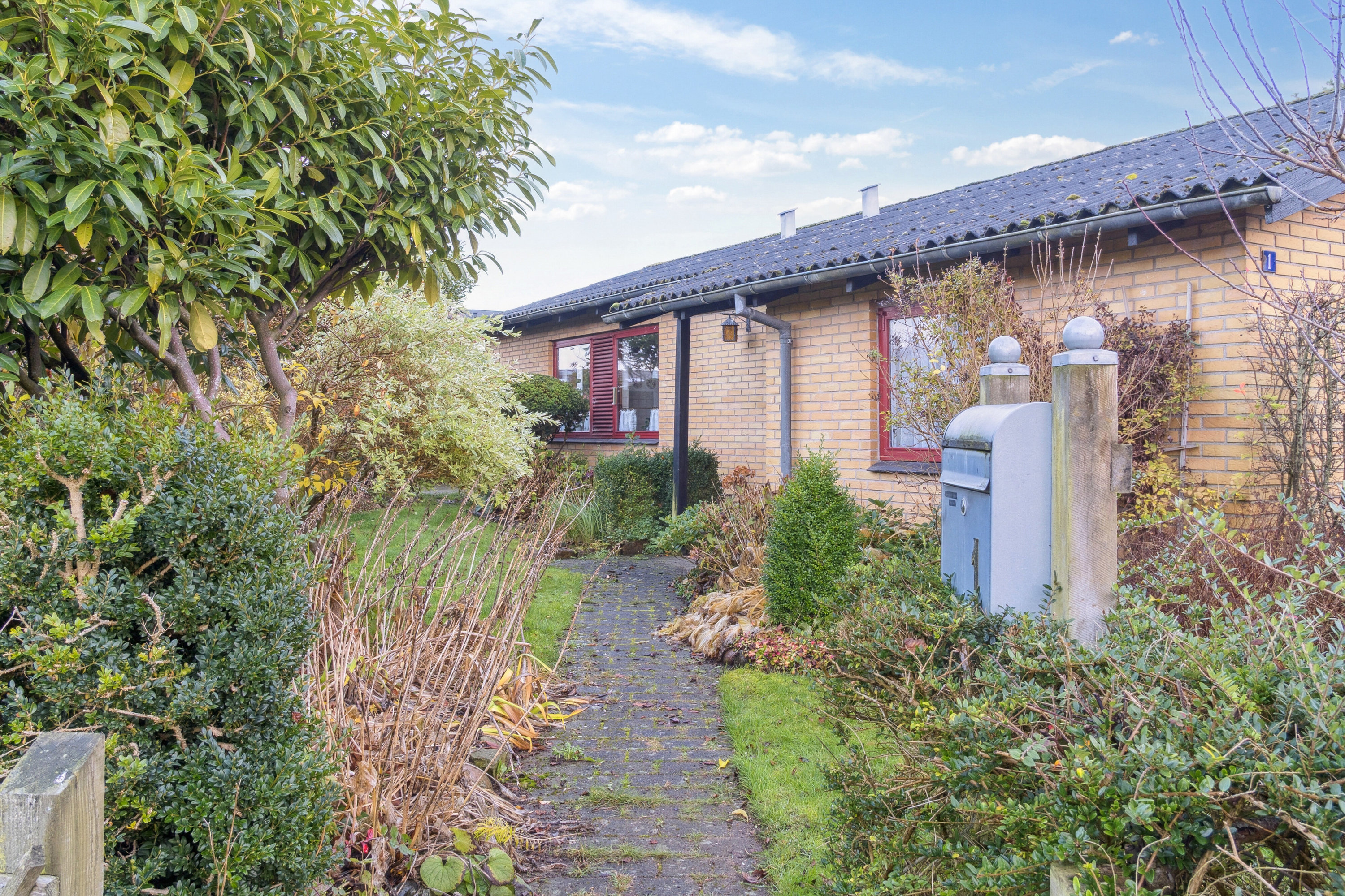 Fremhævet ejendommen billede i fuldskærmstilstand. Billede af Bøgevej 1, 8723 Løsning