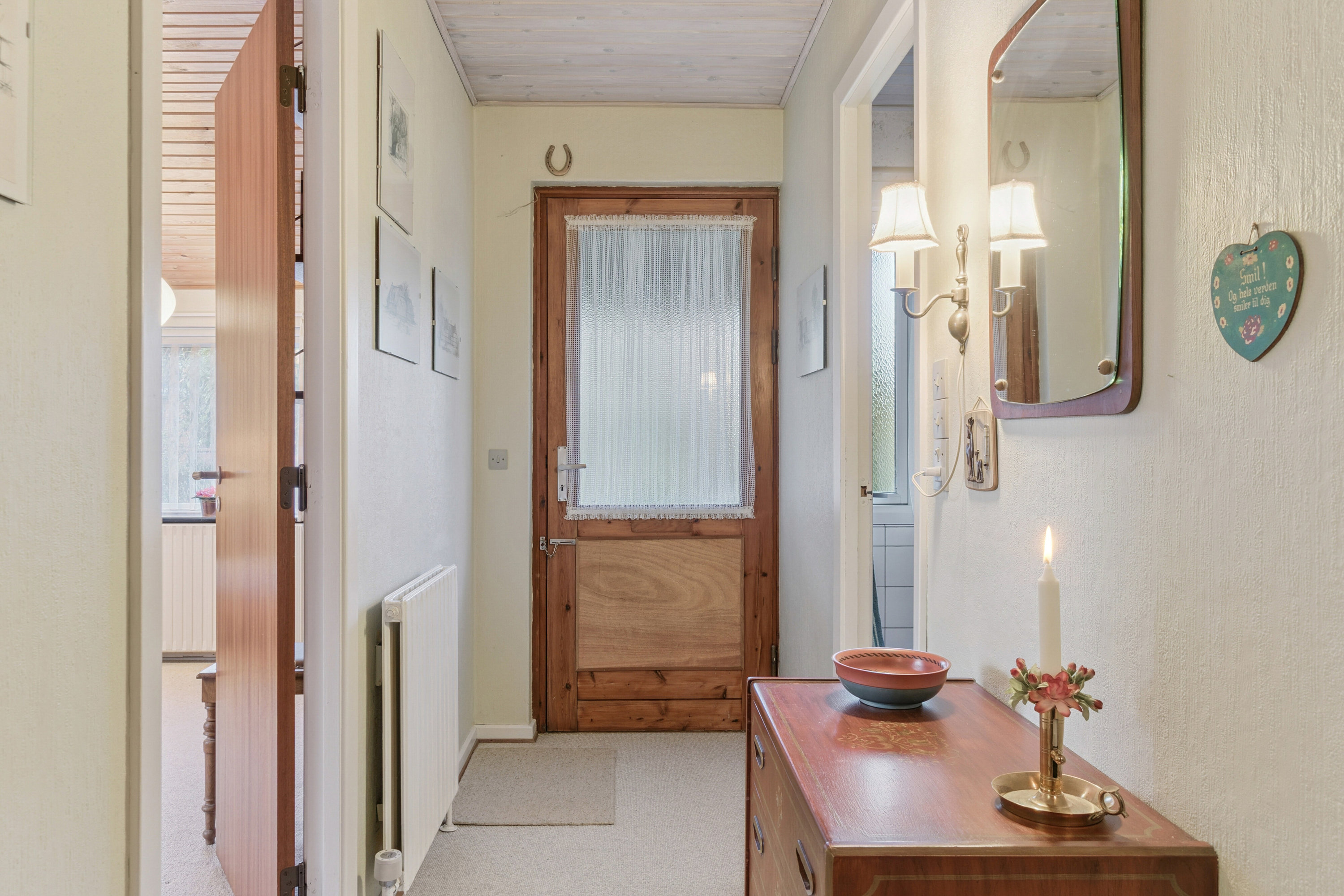 Fremhævet gang billede i fuldskærmstilstand. Billede af Bøgevej 1, 8723 Løsning