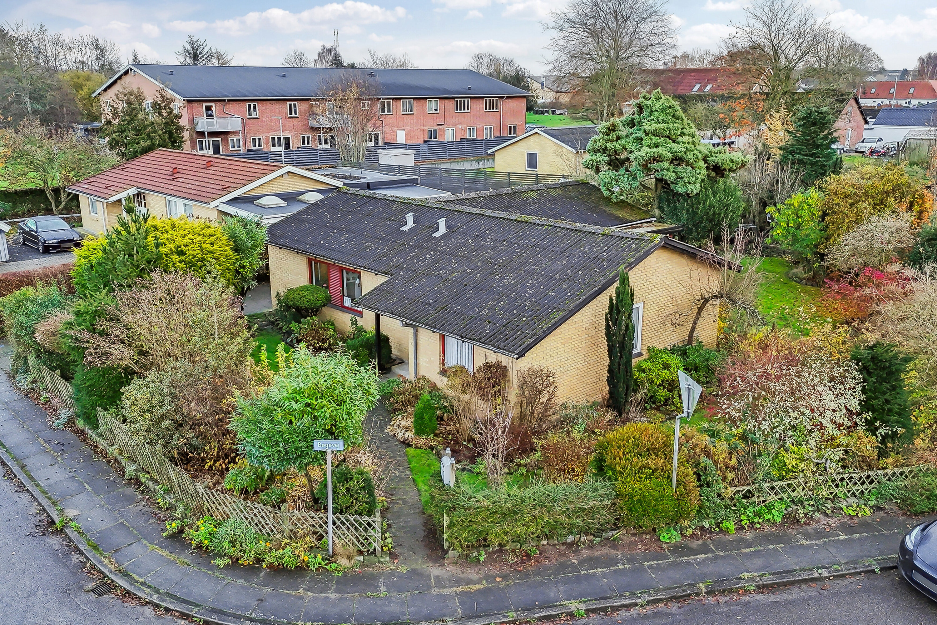 Villa: Ejendommen på Bøgevej 1, 8723 Løsning