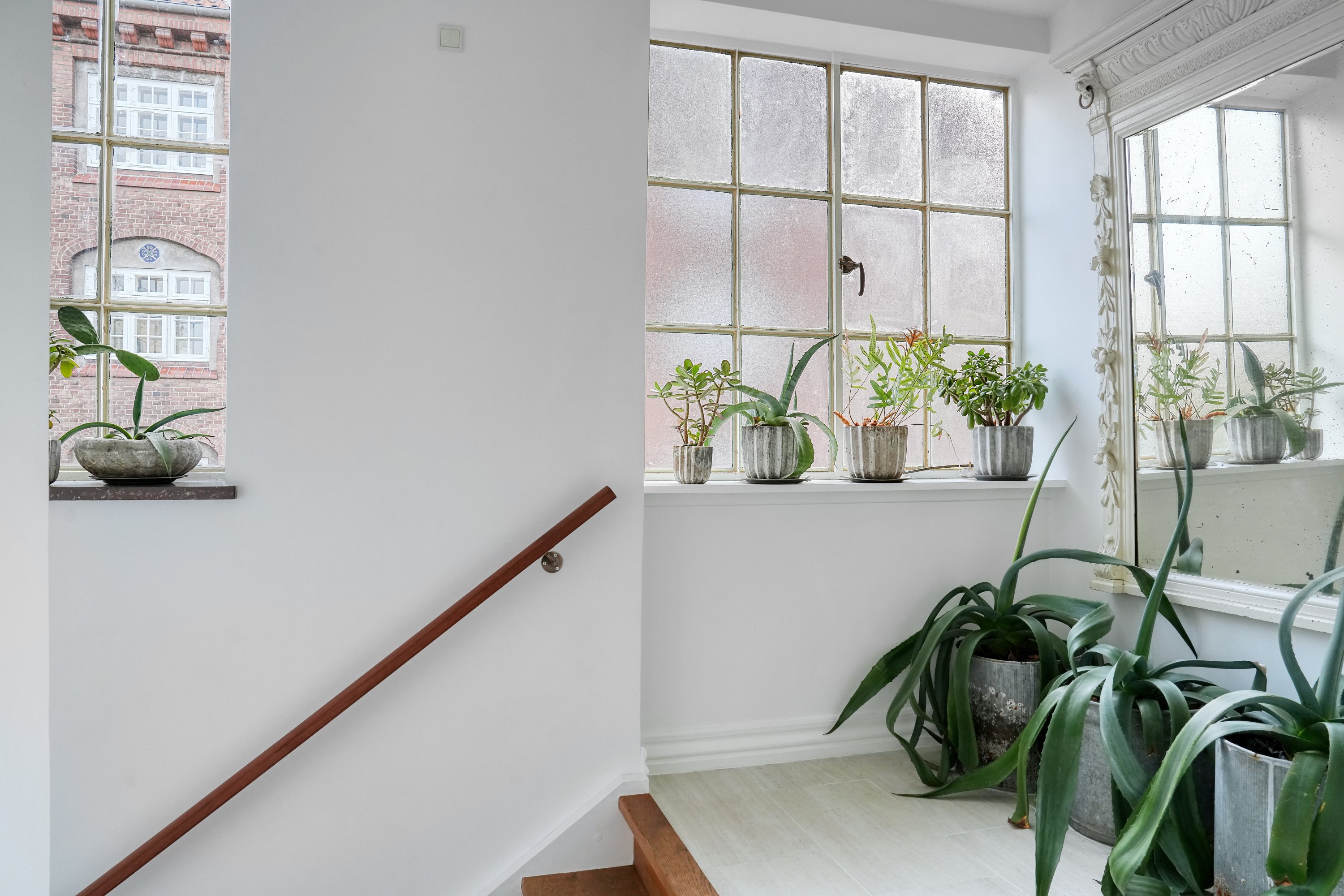 Fremhævet 1. sal billede i fuldskærmstilstand. Billede af Øster Allé 27, 1., 2100 København Ø