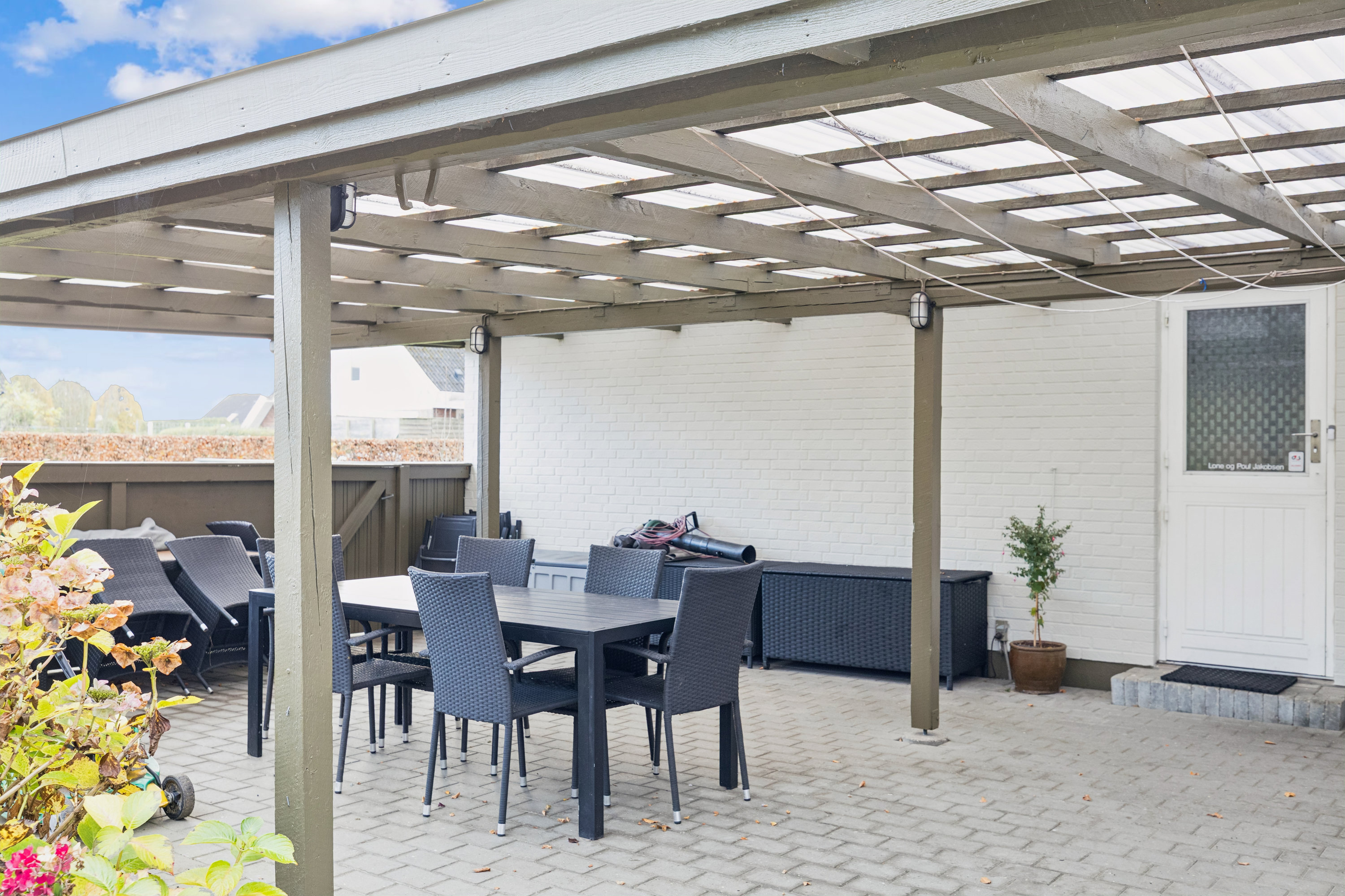 Fremhævet terrasse billede i fuldskærmstilstand. Billede af Tarupvej 127, Snestrup, 5210 Odense NV