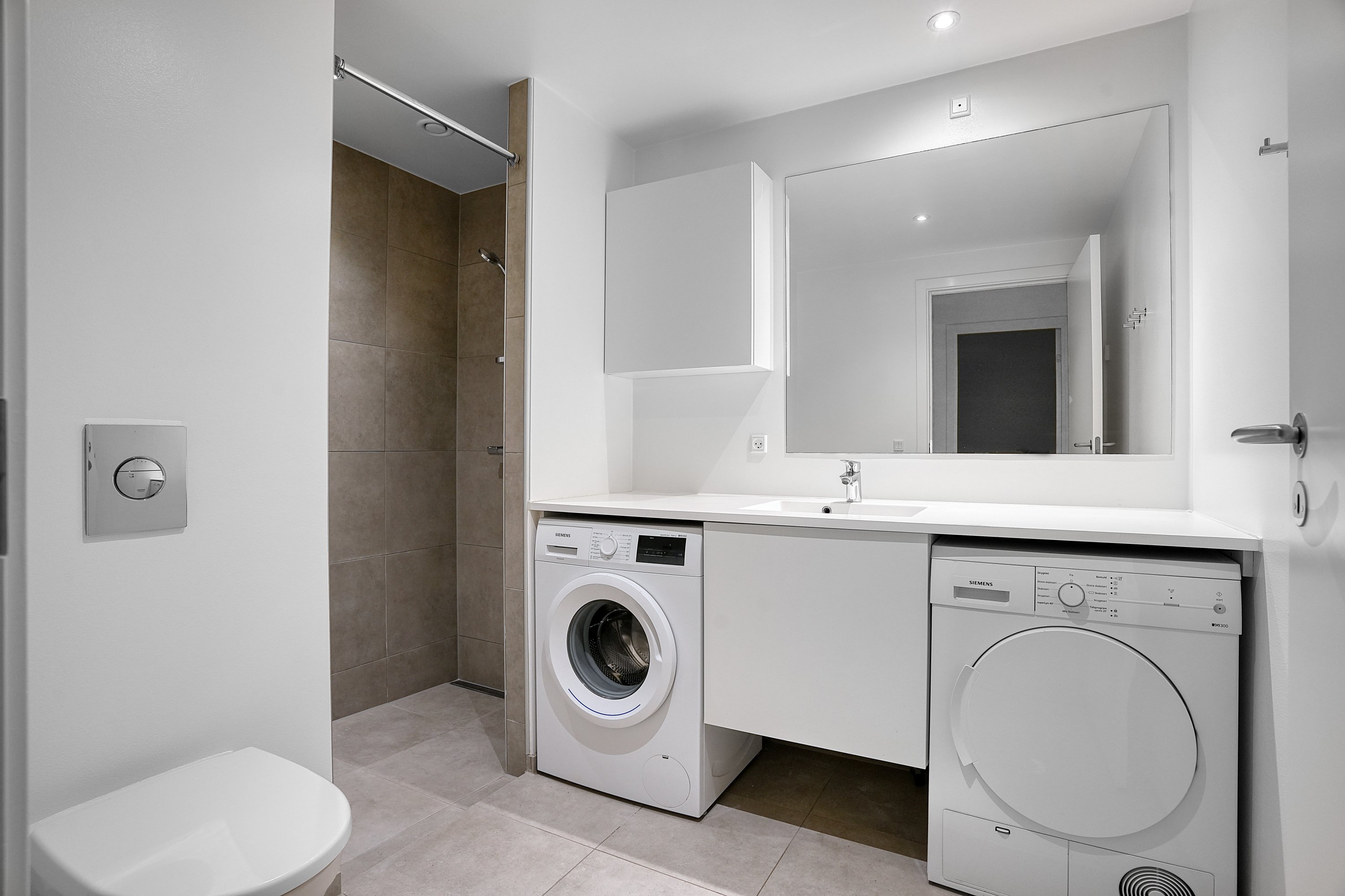 Fremhævet badeværelse billede i fuldskærmstilstand. Billede af Elstarvej 11, 1. tv., 2500 Valby