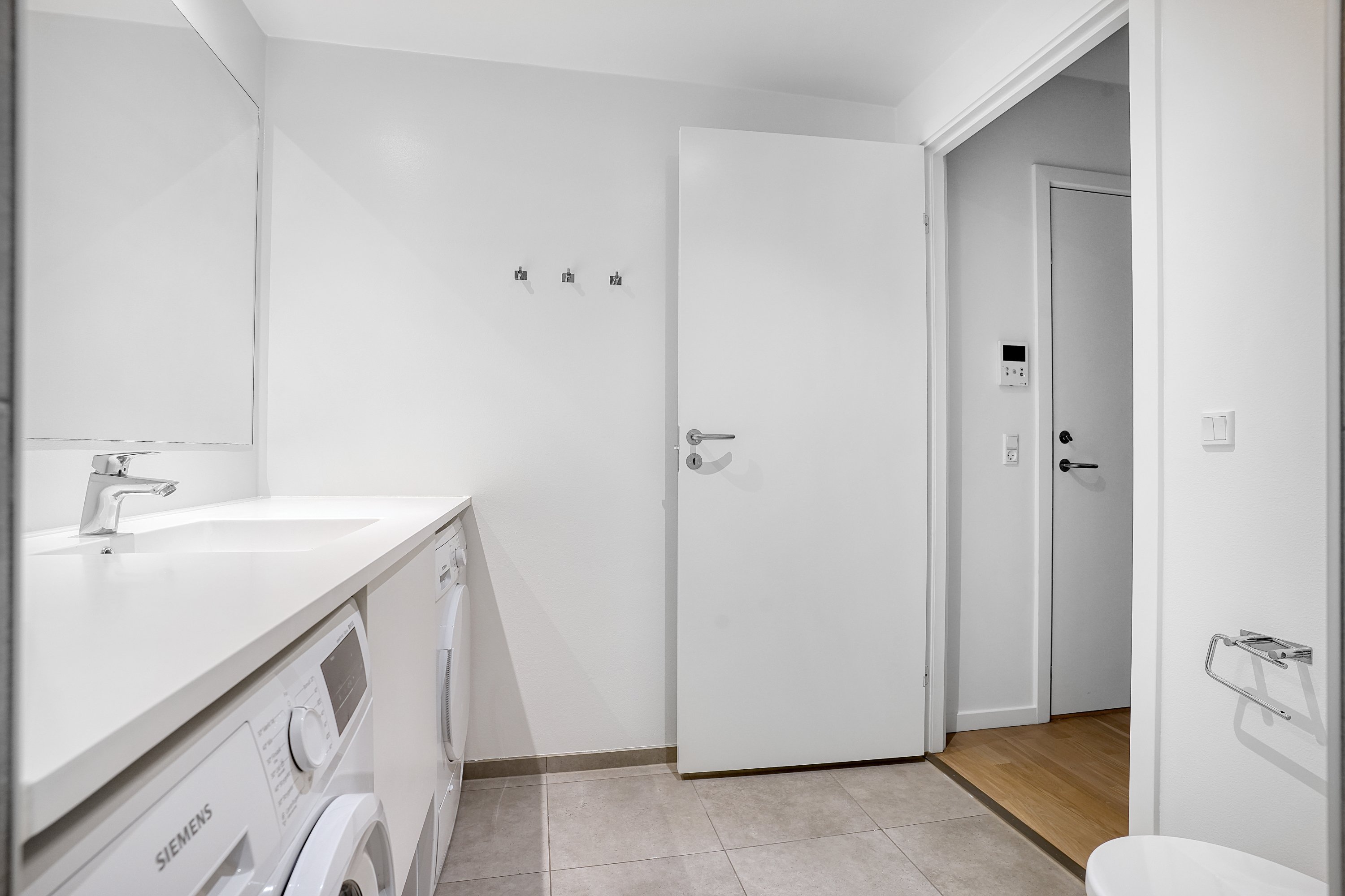 Fremhævet badeværelse billede i fuldskærmstilstand. Billede af Elstarvej 11, 1. tv., 2500 Valby