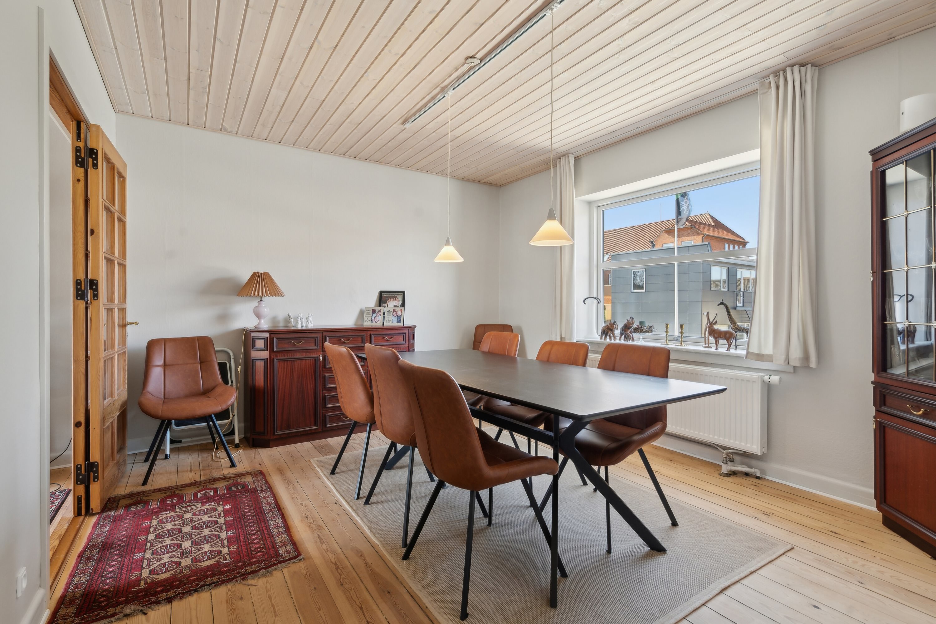 Fremhævet spisestue - 1. sal billede i fuldskærmstilstand. Billede af Fredensgade 16, 6300 Gråsten