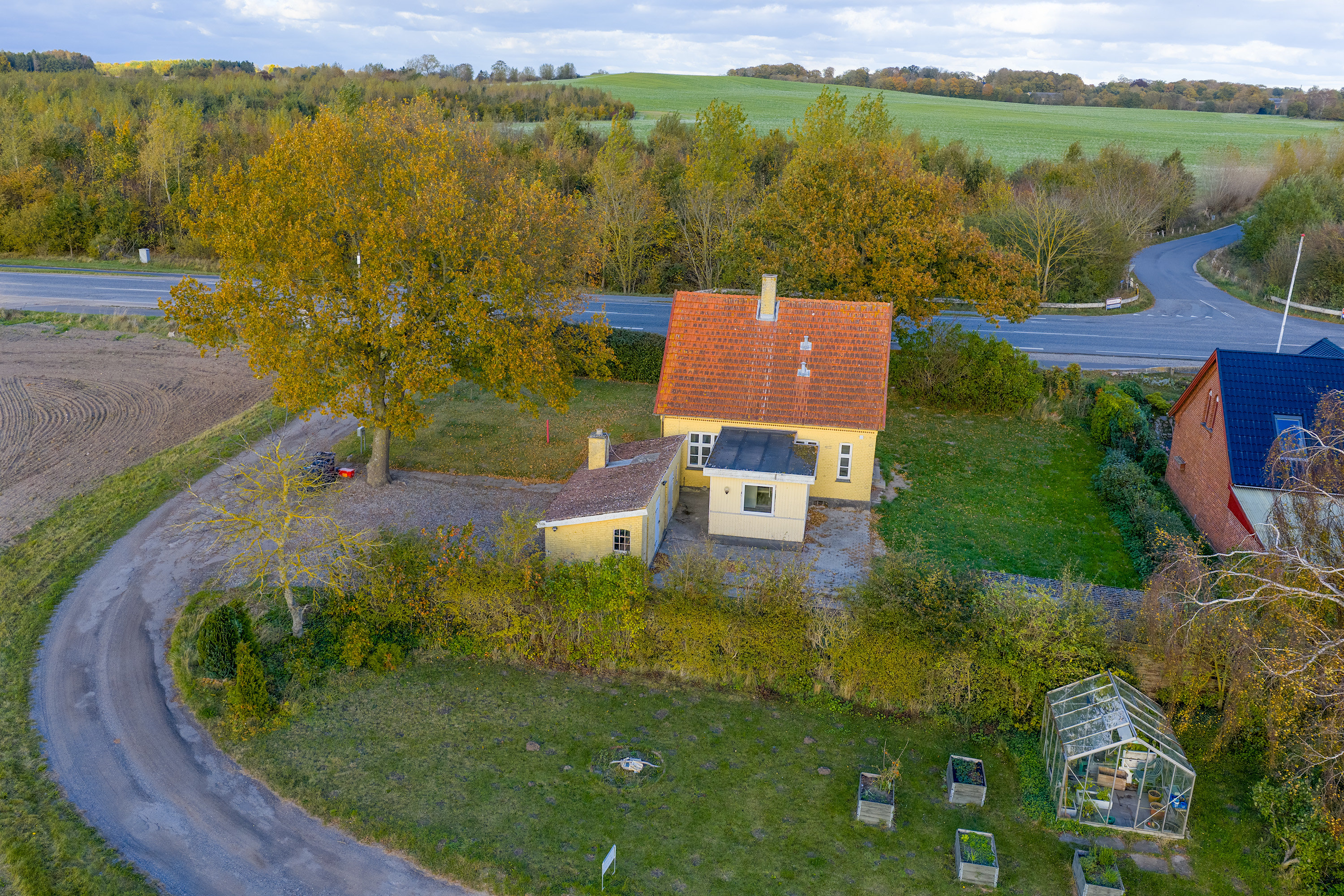 Miniaturebillede 1: omgivelser. Billede af Smedegyden 1, Hjulby, 5800 Nyborg