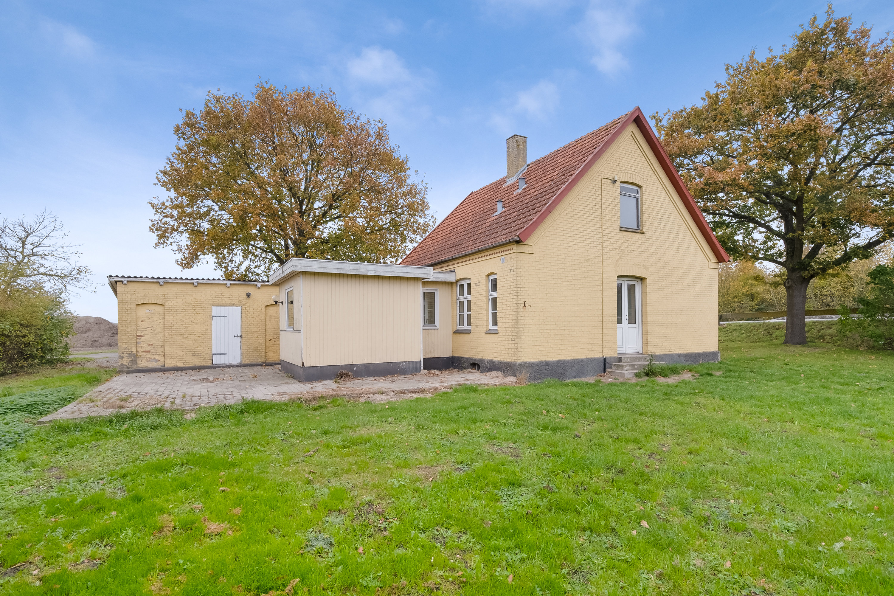Villa: Facade p&#229; Smedegyden 1, Hjulby, 5800 Nyborg