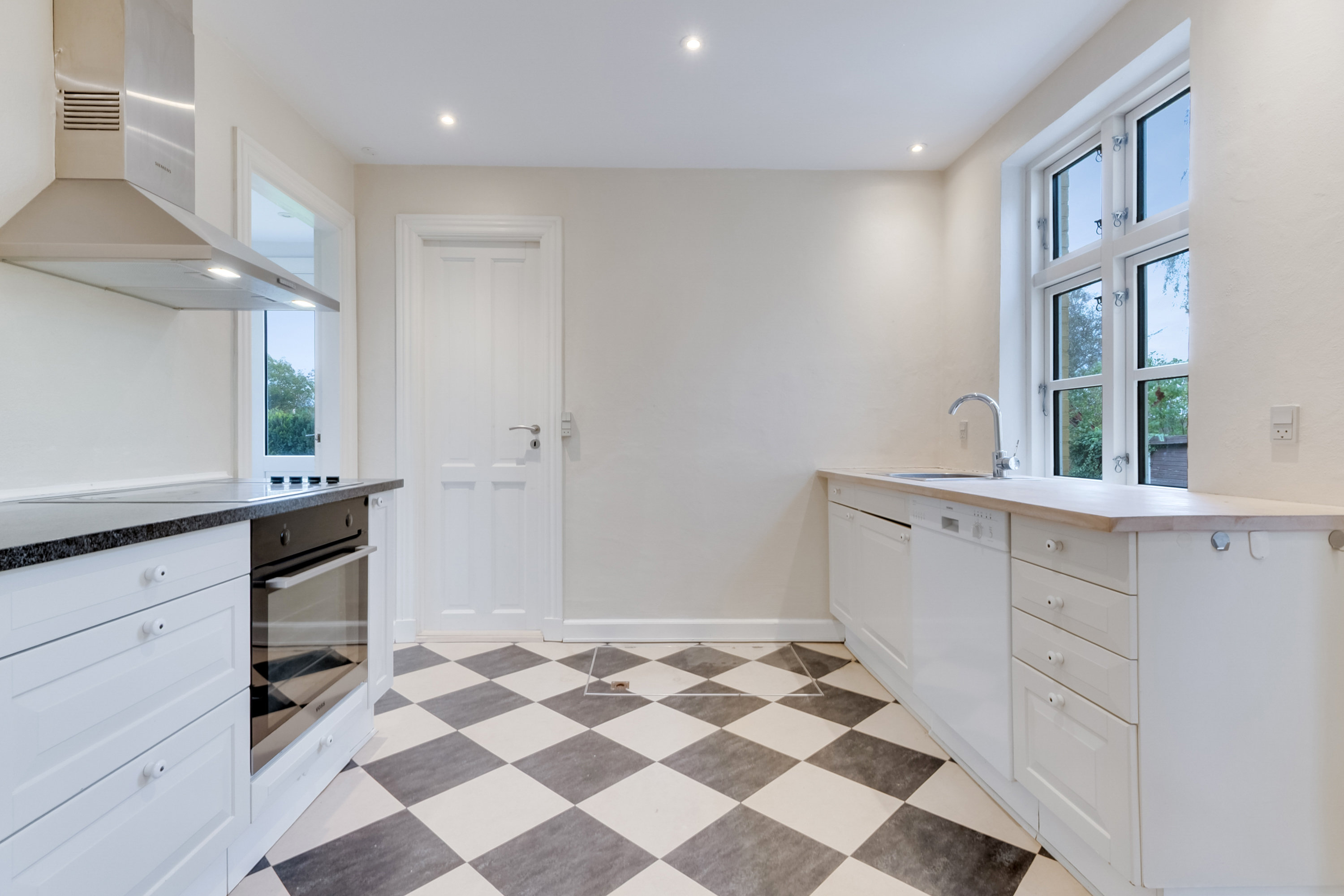 Fremhævet køkken billede i fuldskærmstilstand. Billede af Smedegyden 1, Hjulby, 5800 Nyborg