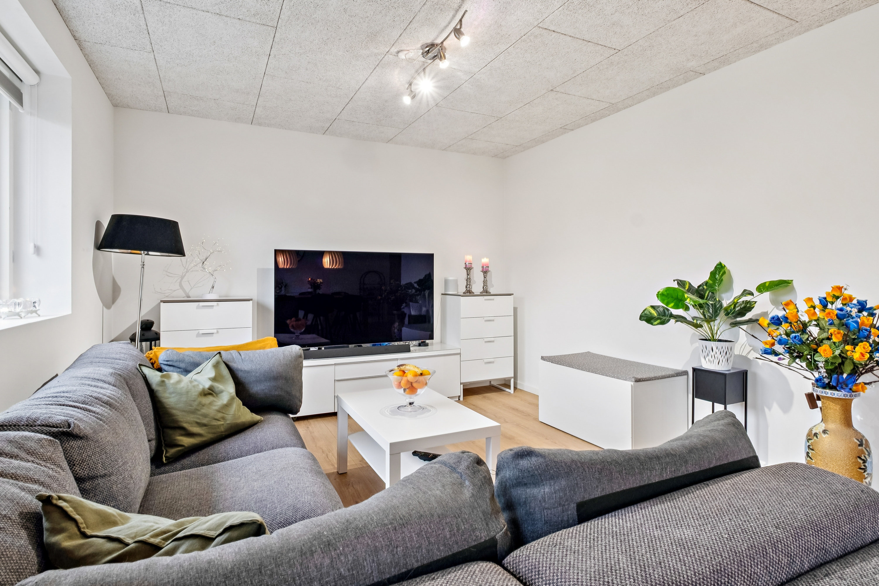 Fremhævet stue billede i fuldskærmstilstand. Billede af Majblomsten 6A, Egebjerg, 8700 Horsens