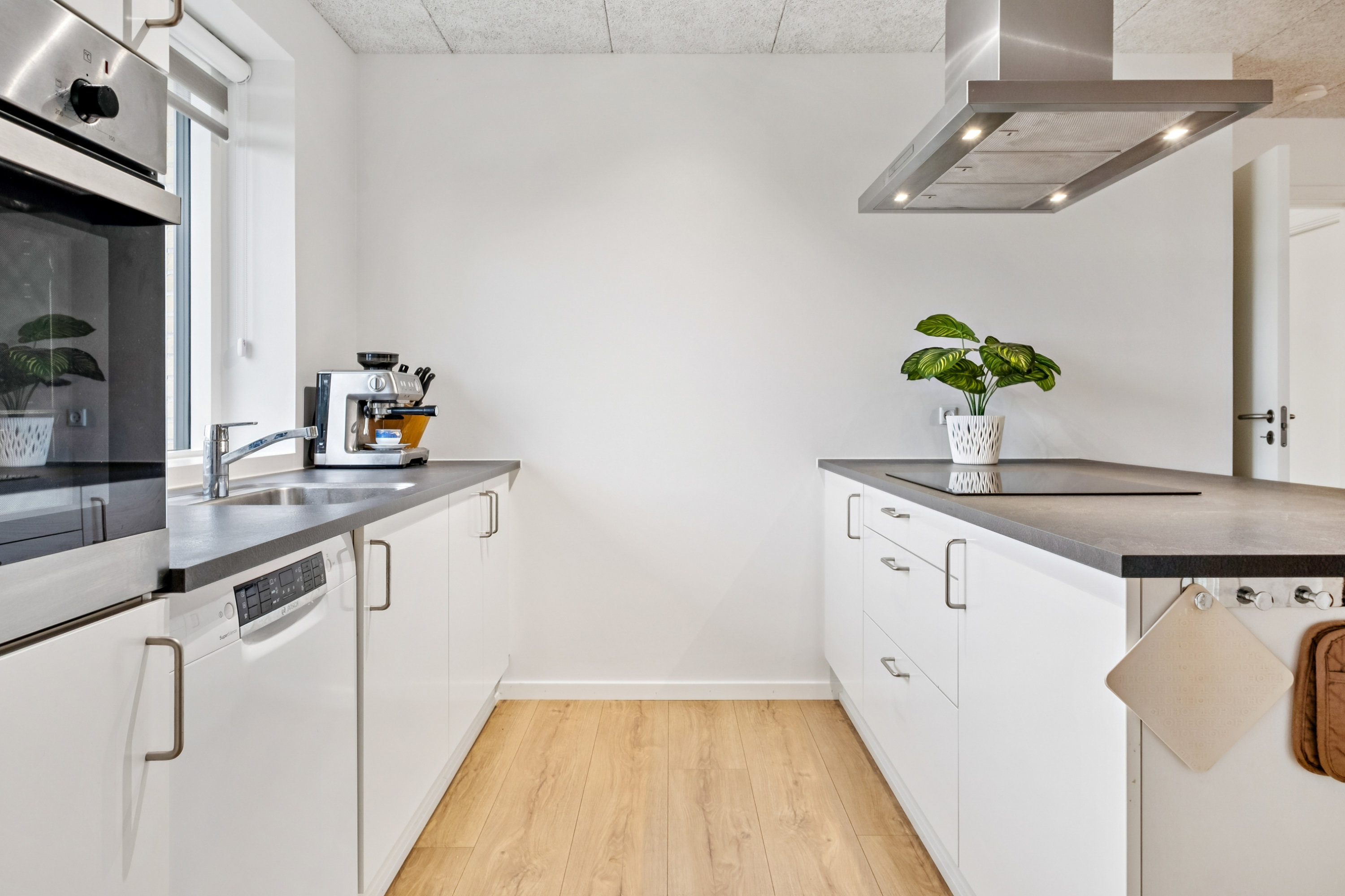 Fremhævet køkken billede i fuldskærmstilstand. Billede af Majblomsten 6A, Egebjerg, 8700 Horsens