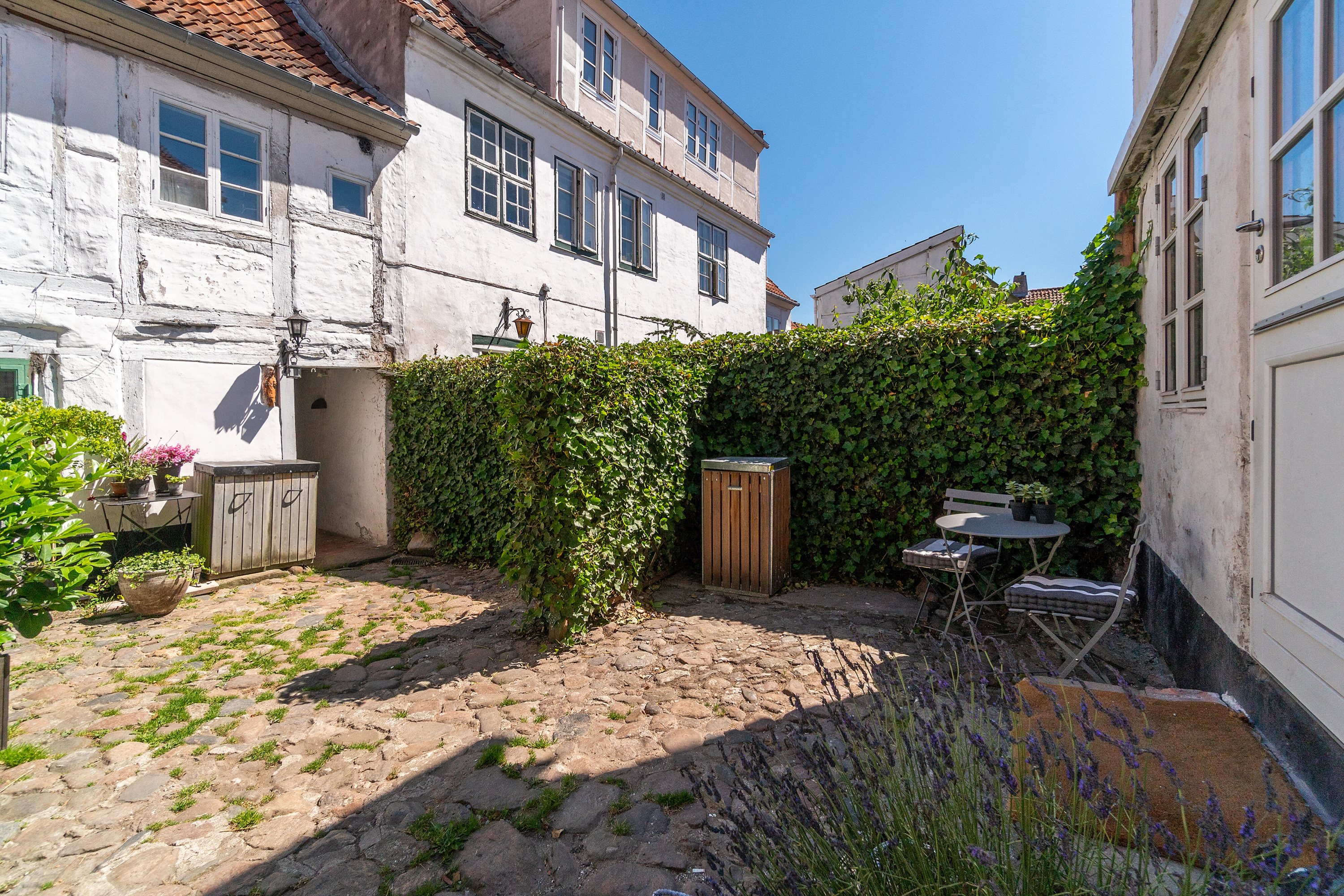 Fremhævet set fra vejen billede i fuldskærmstilstand. Billede af Skyttenstræde 11C, 3000 Helsingør