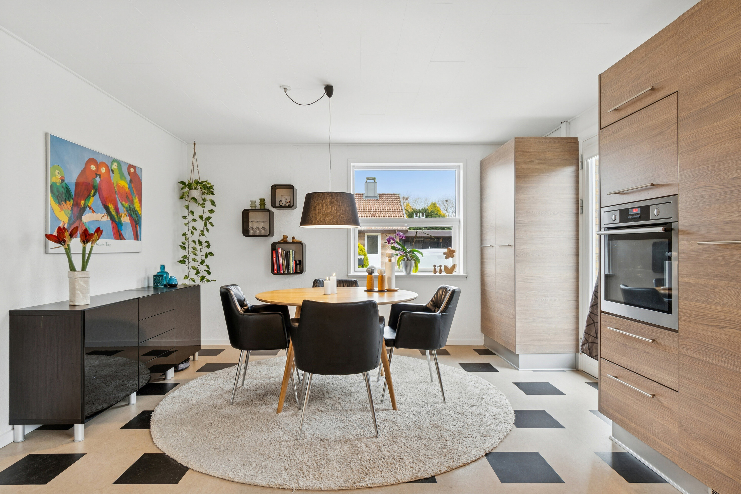 Fremhævet spisestue billede i fuldskærmstilstand. Billede af Baldersvej 35, 6040 Egtved