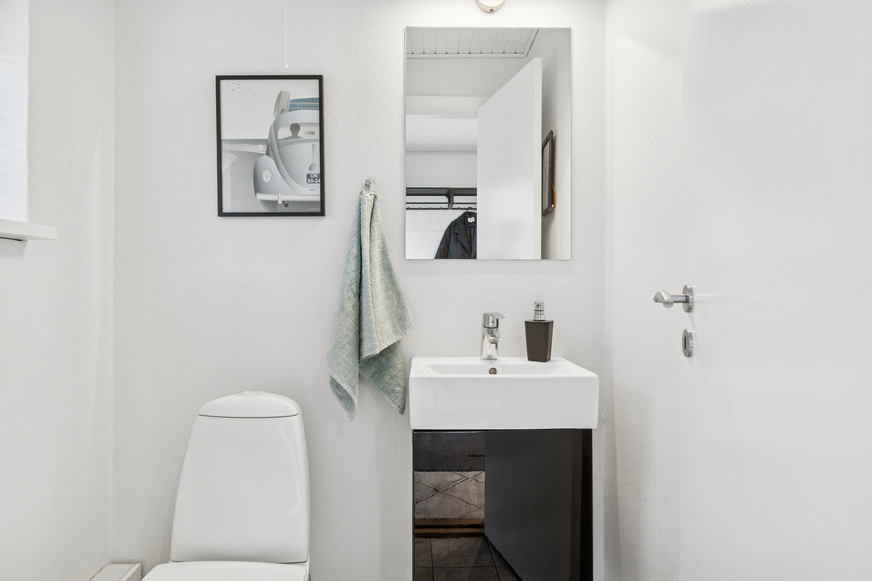 Fremhævet badeværelse billede i fuldskærmstilstand. Billede af Baldersvej 35, 6040 Egtved