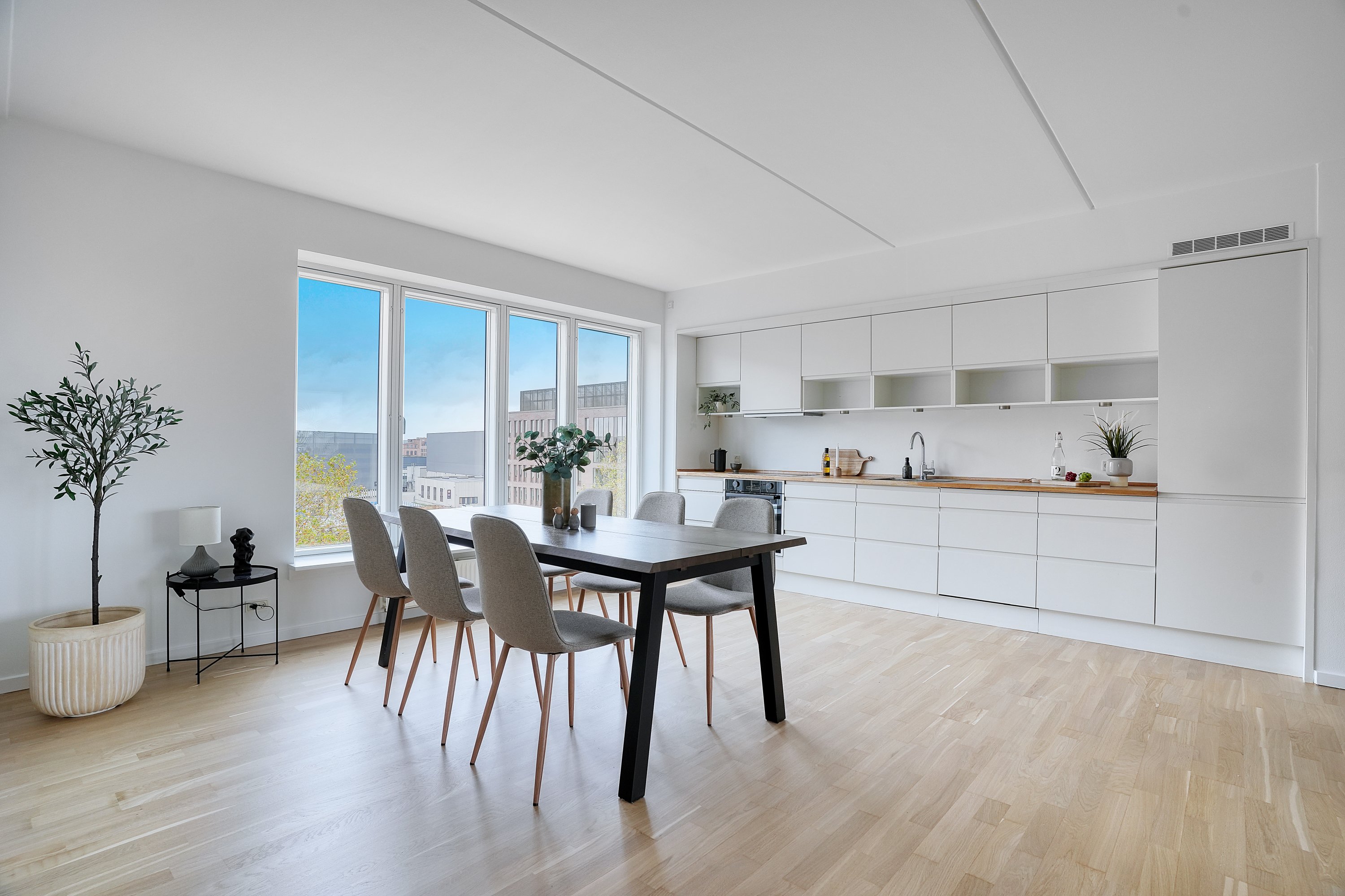 Fremhævet køkken billede i fuldskærmstilstand. Billede af Karin Nellemoses Vej 12, 4. tv., 2500 Valby