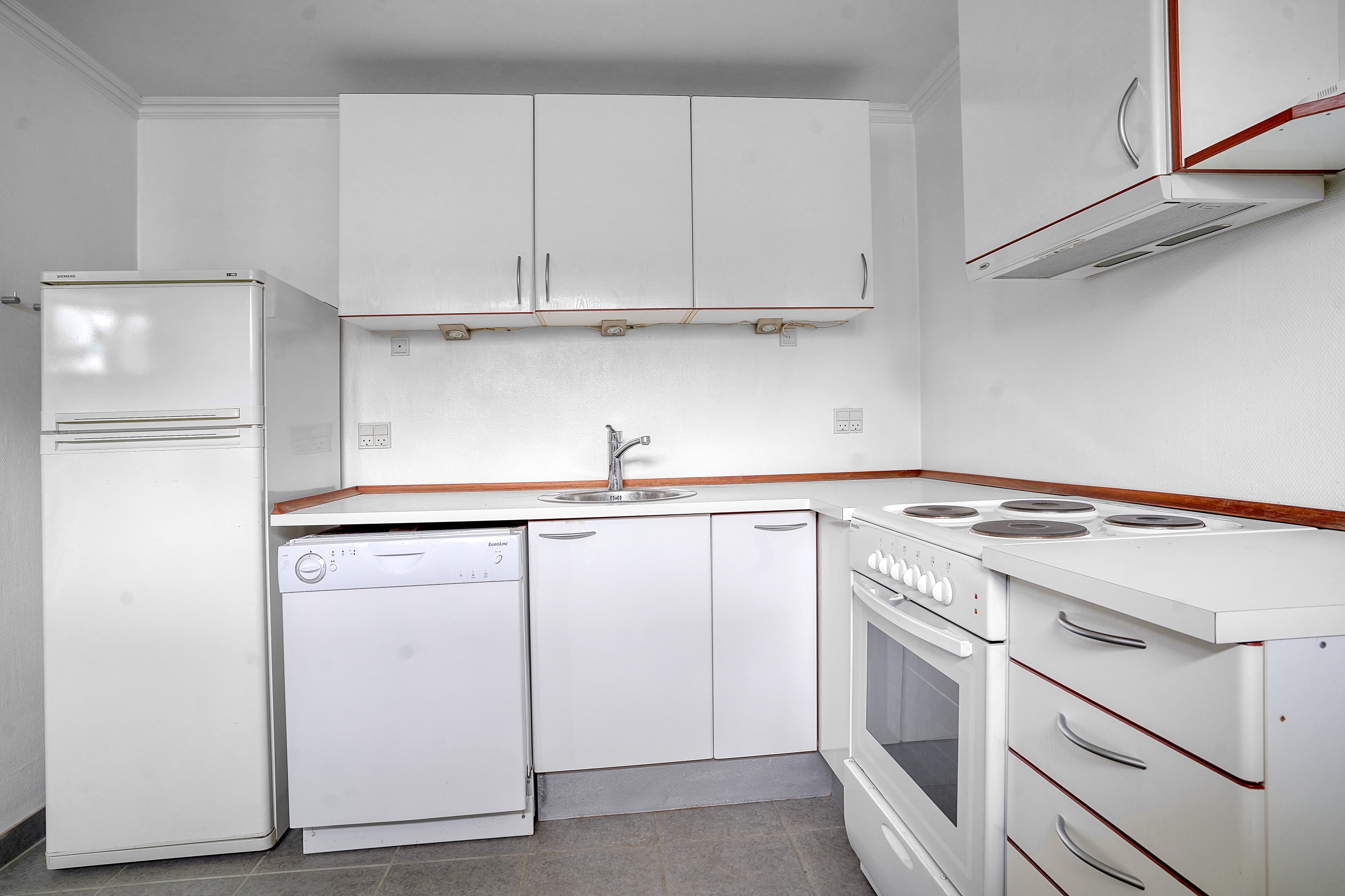 Fremhævet køkken billede i fuldskærmstilstand. Billede af Kongevejen 70, 3000 Helsingør