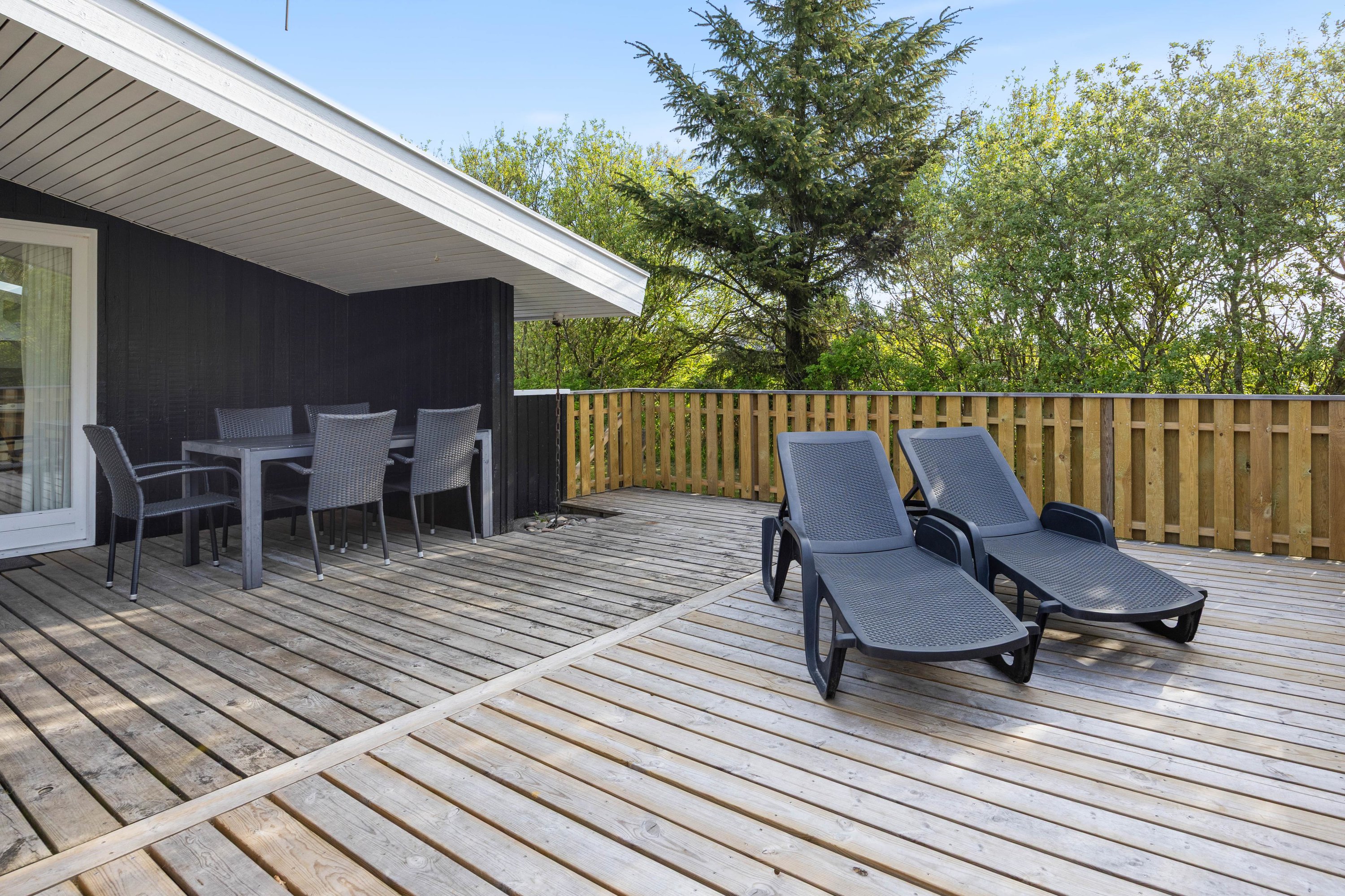 Fremhævet  billede i fuldskærmstilstand. Billede af Humlegårdsvej 10, Bjerregaard, 6960 Hvide Sande