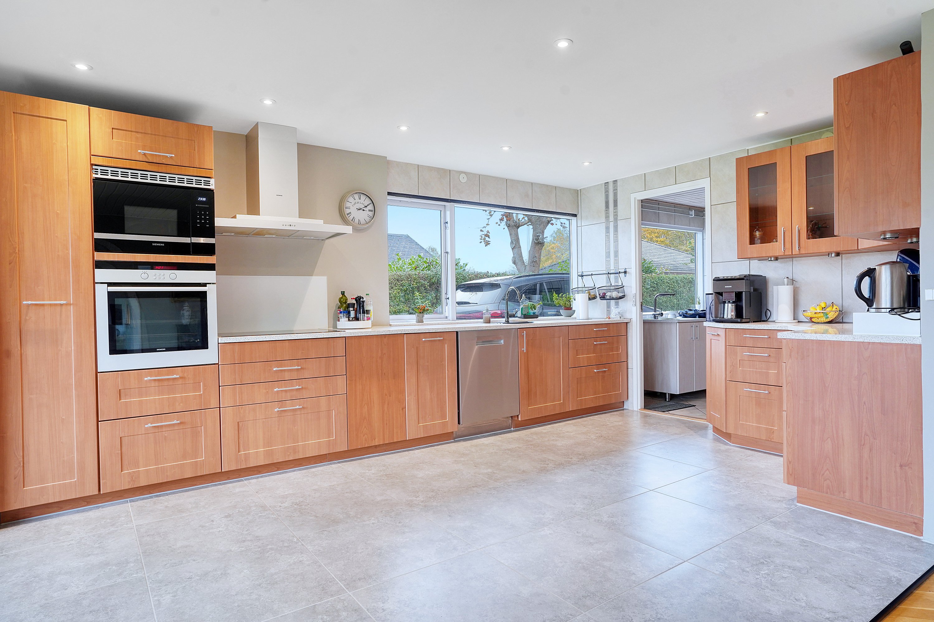 Miniaturebillede 1: køkken. Billede af Åvang 71, 3400 Hillerød