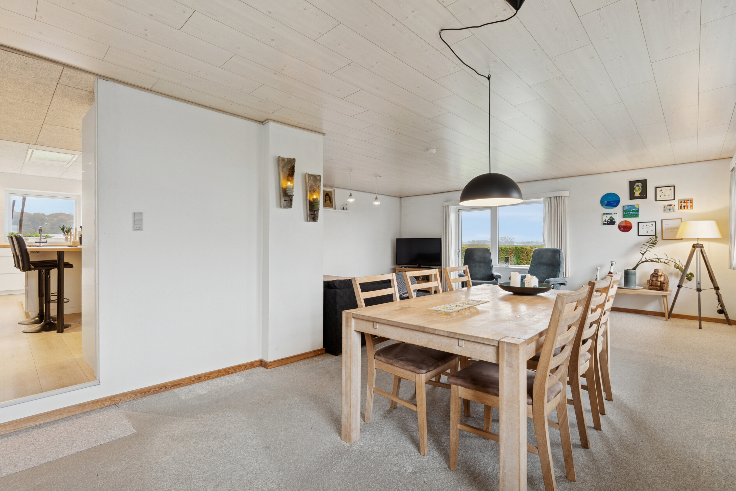 Fremhævet spisestue billede i fuldskærmstilstand. Billede af Fynslundvej 86, 6064 Jordrup