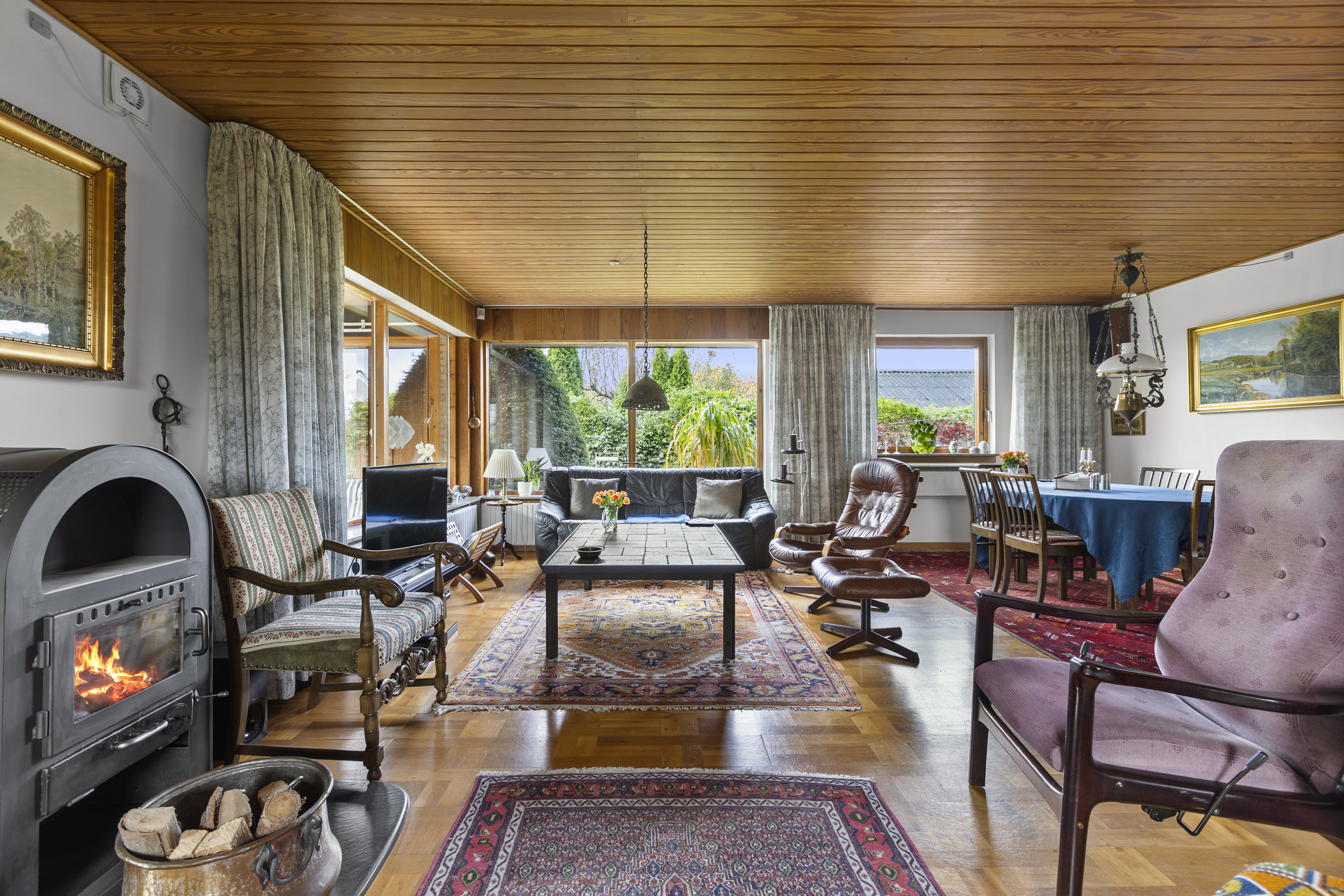 Fremhævet stue billede i fuldskærmstilstand. Billede af Søstersvej 2, Ejby, 4070 Kirke Hyllinge