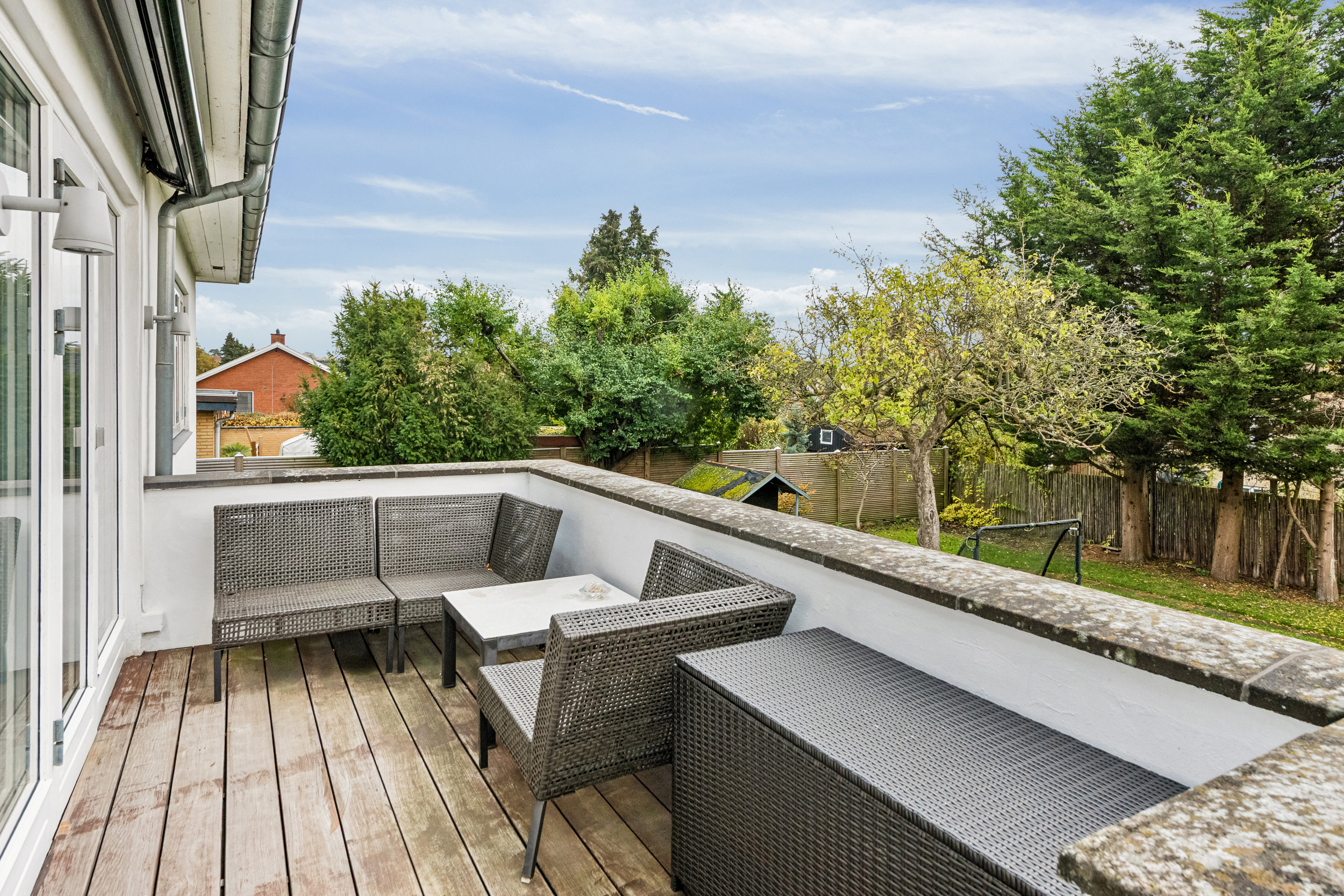 Fremhævet altan billede i fuldskærmstilstand. Billede af Dyssegårdsvej 63, 2870 Dyssegård