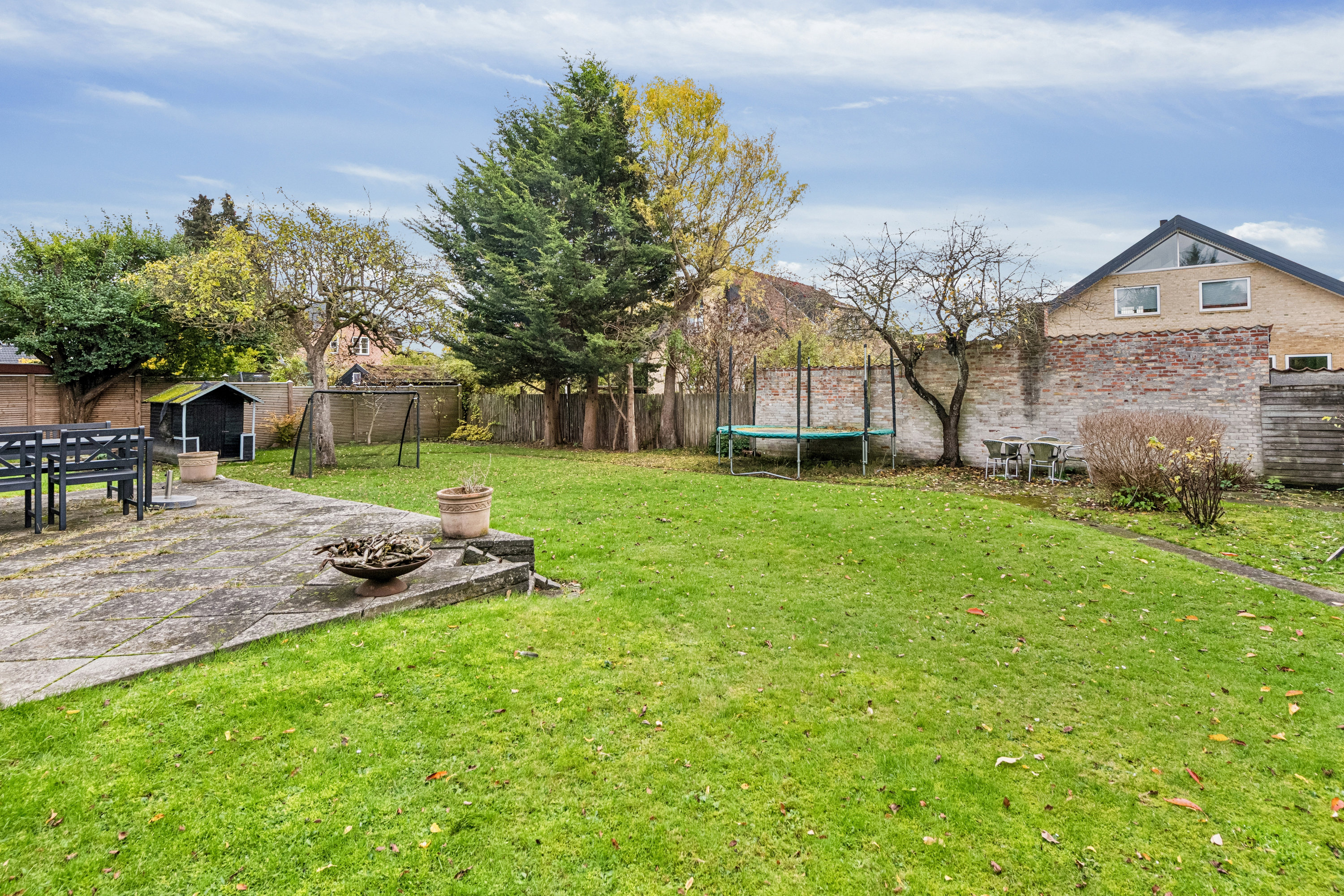 Fremhævet have billede i fuldskærmstilstand. Billede af Dyssegårdsvej 63, 2870 Dyssegård