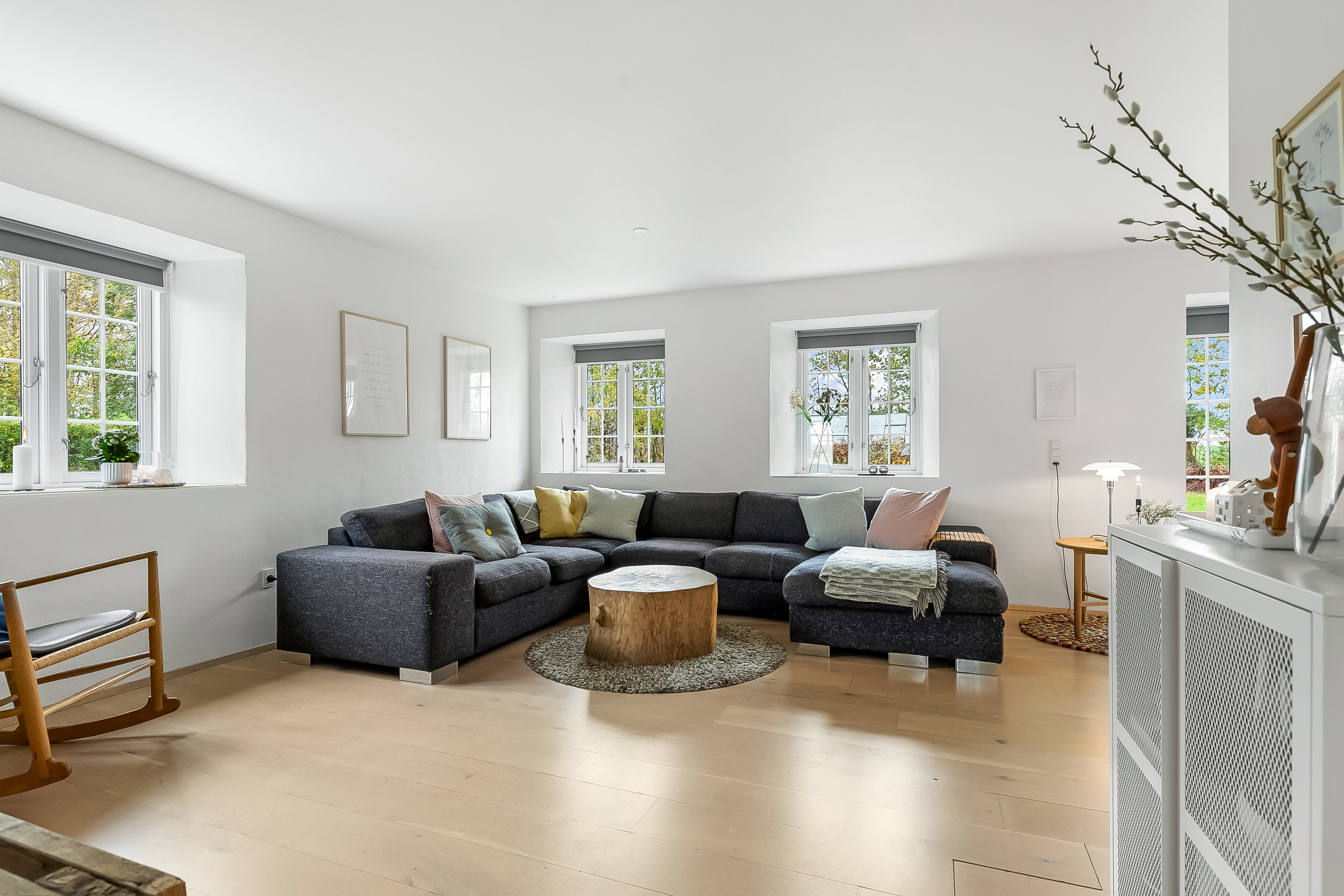 Fremhævet stue billede i fuldskærmstilstand. Billede af Søndermarksvej 6, Starup, 6040 Egtved