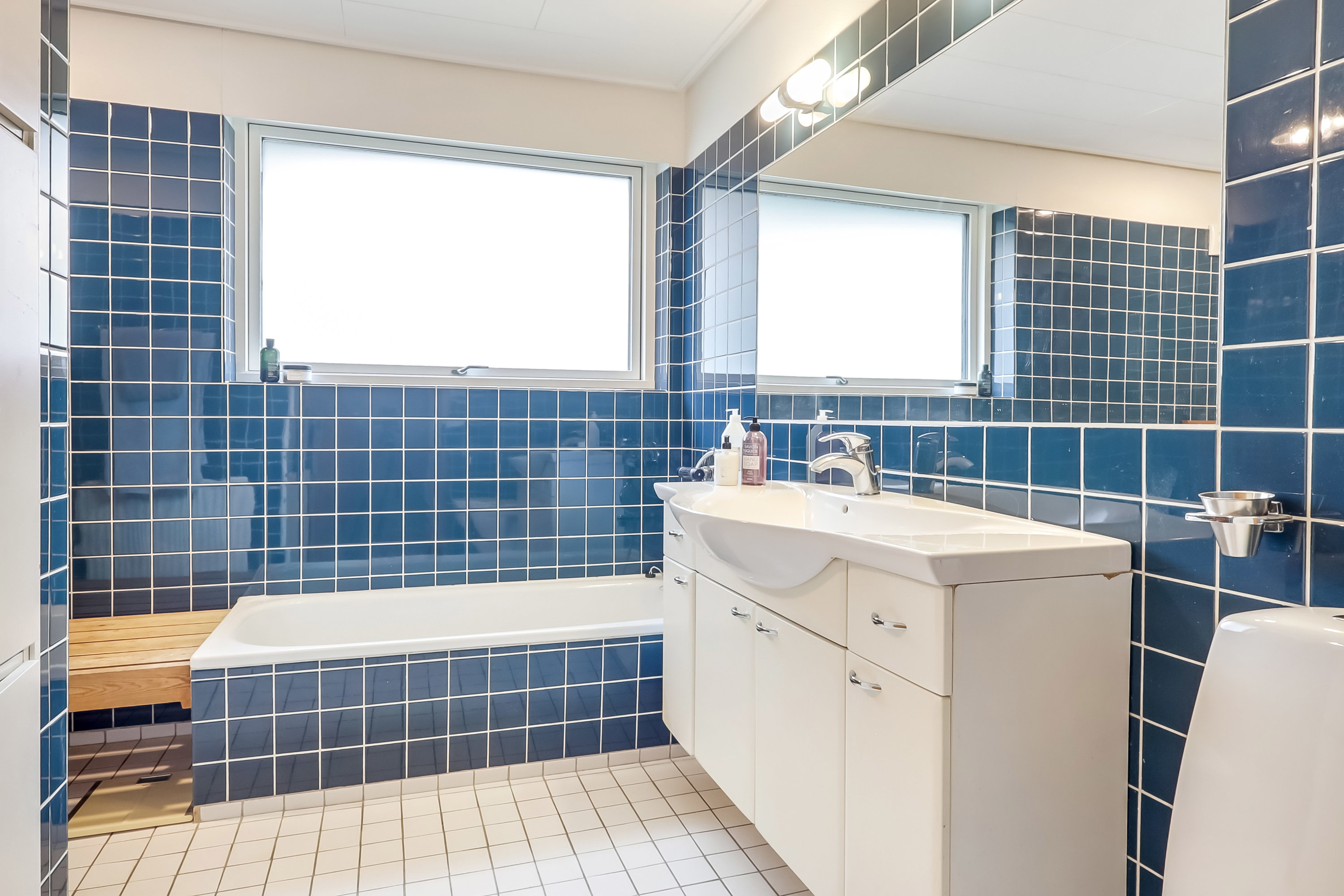 Fremhævet badeværelse billede i fuldskærmstilstand. Billede af Herman Nielsens Vej 12, 5700 Svendborg