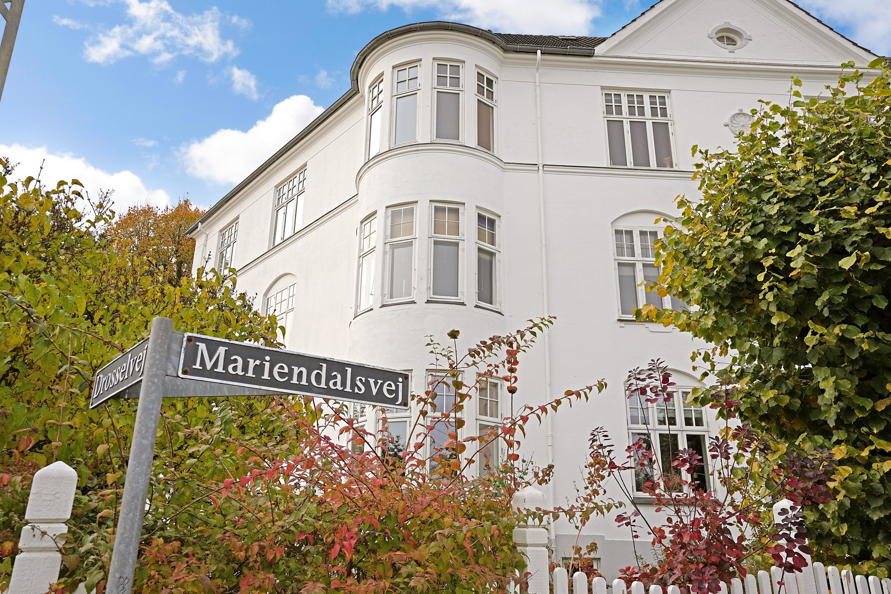 Miniaturebillede 1: ejendommen. Billede af Kristian Zahrtmanns Plads 81, 2. th., 2000 Frederiksberg