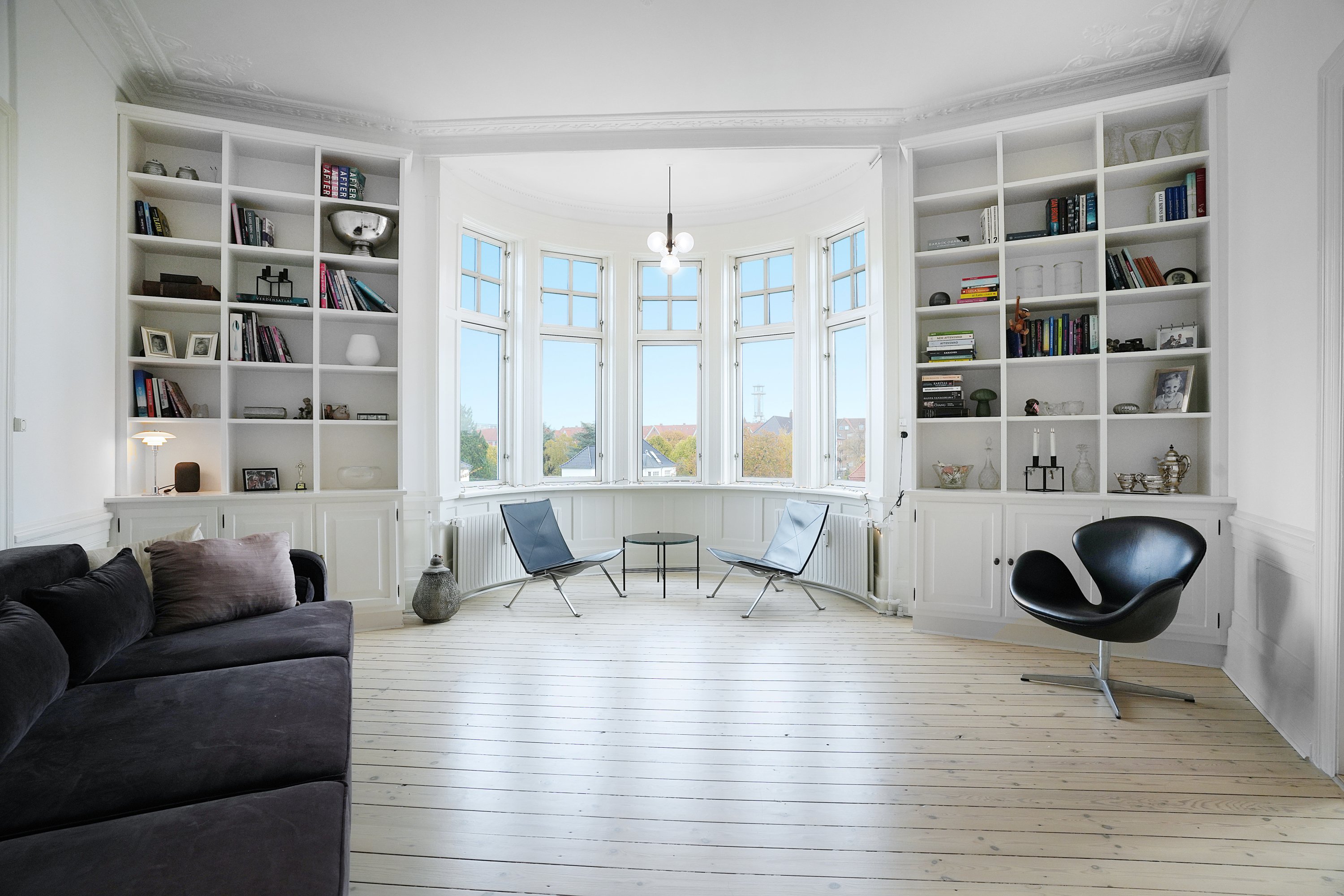 Fremhævet stue billede i fuldskærmstilstand. Billede af Kristian Zahrtmanns Plads 81, 2. th., 2000 Frederiksberg