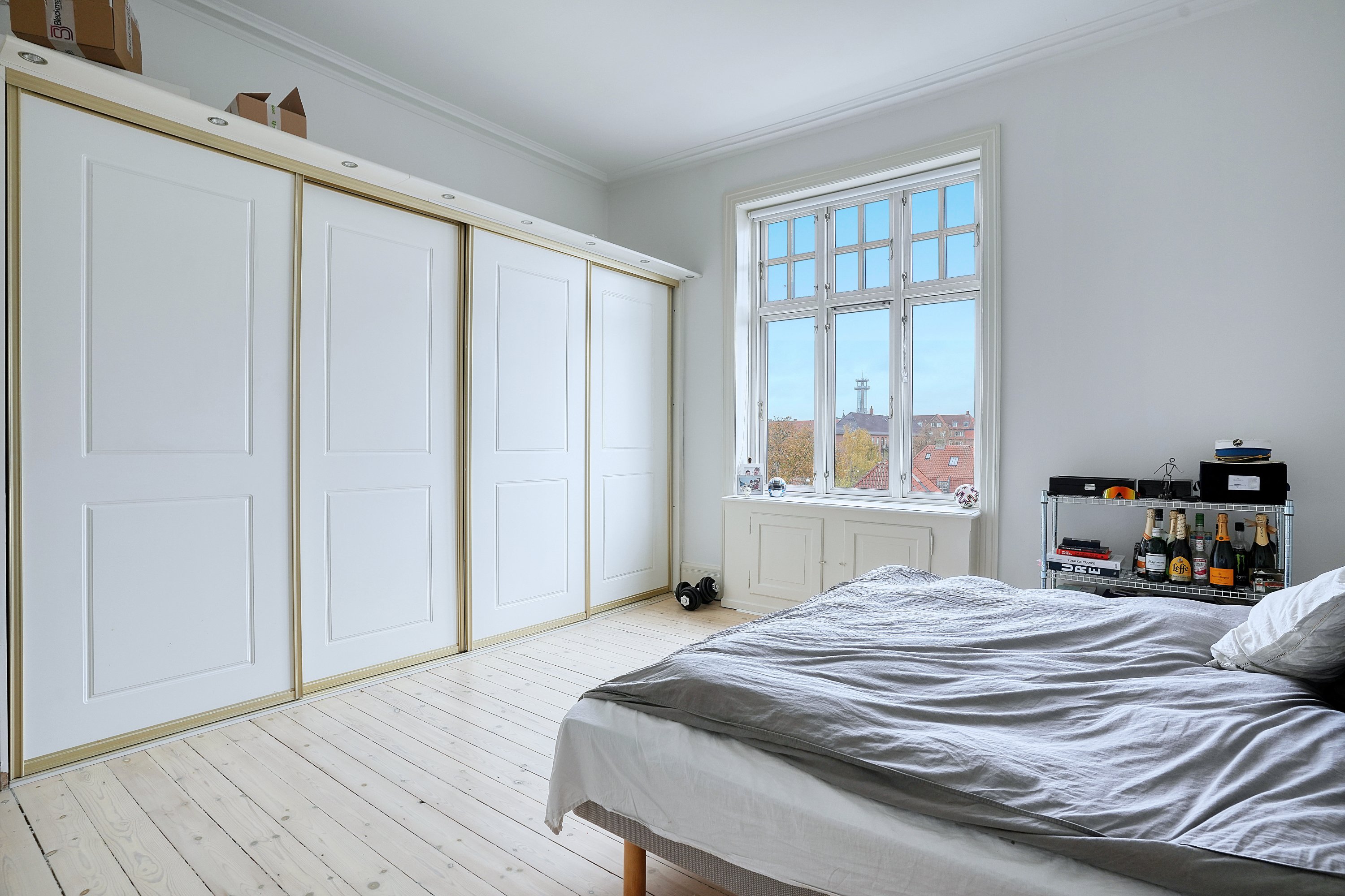 Fremhævet værelse billede i fuldskærmstilstand. Billede af Kristian Zahrtmanns Plads 81, 2. th., 2000 Frederiksberg