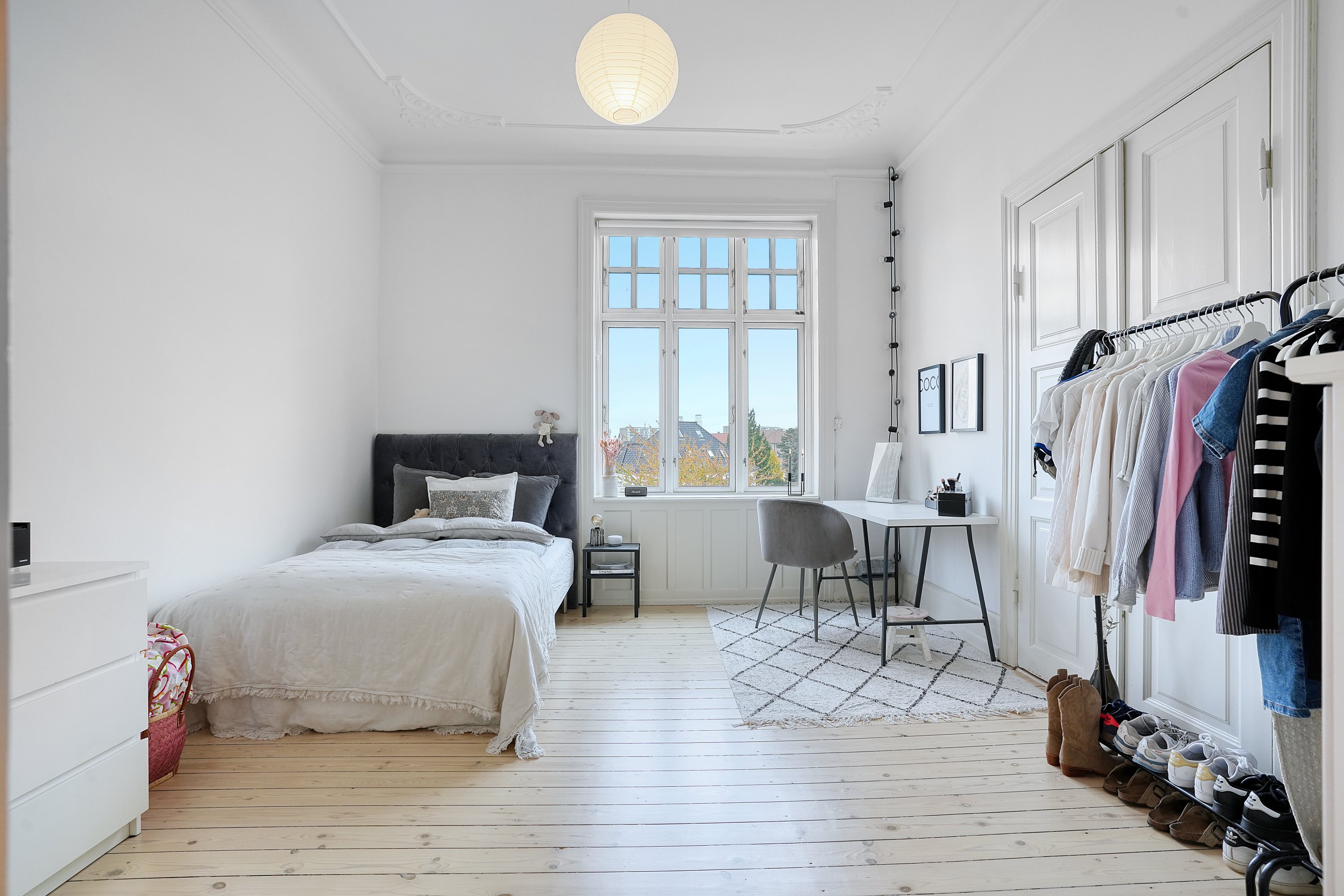 Fremhævet værelse billede i fuldskærmstilstand. Billede af Kristian Zahrtmanns Plads 81, 2. th., 2000 Frederiksberg