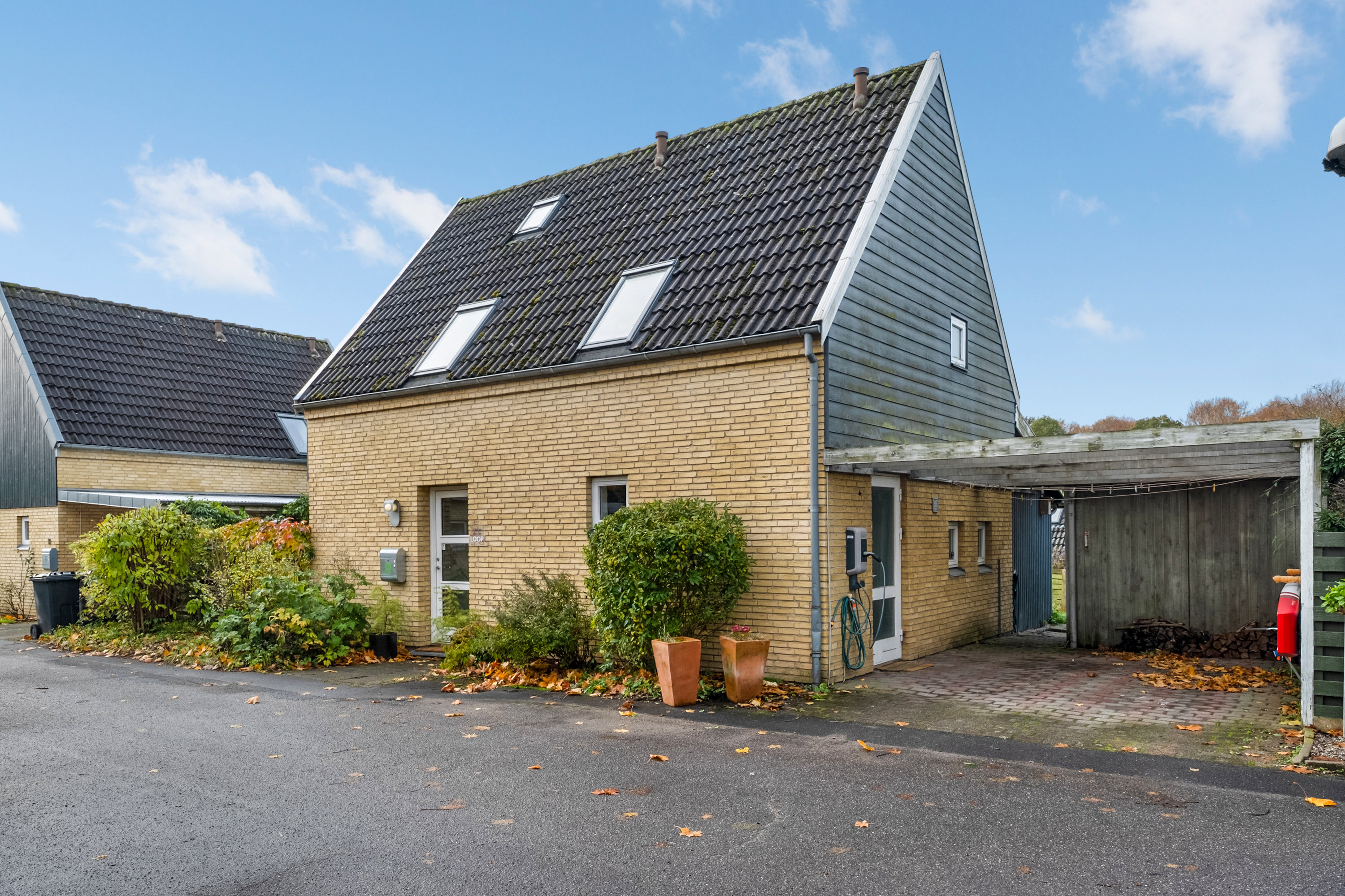 Miniaturebillede 1: facade. Billede af Solskinshøjen 17, Sanderum, 5250 Odense SV