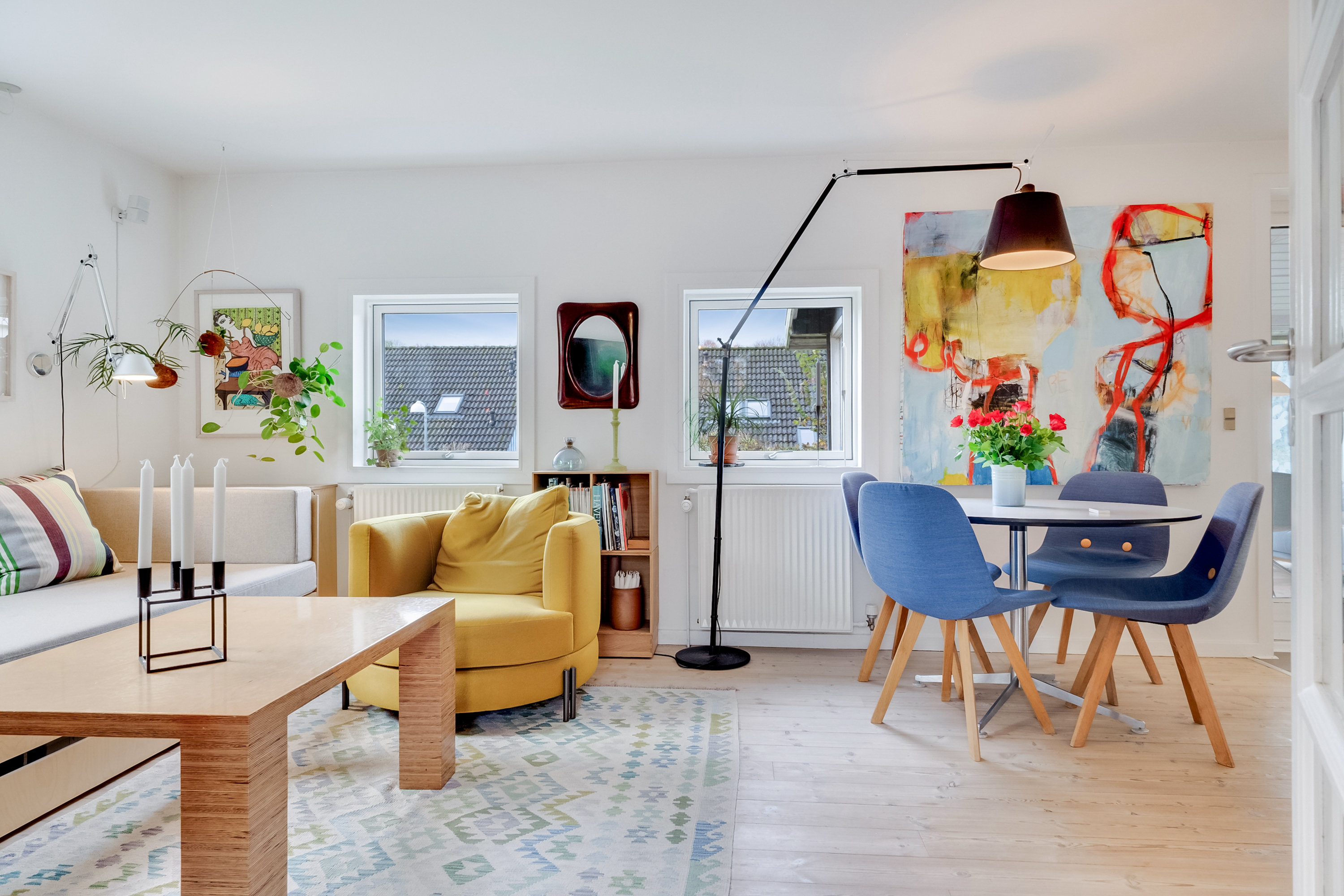 Fremhævet stue billede i fuldskærmstilstand. Billede af Solskinshøjen 17, Sanderum, 5250 Odense SV