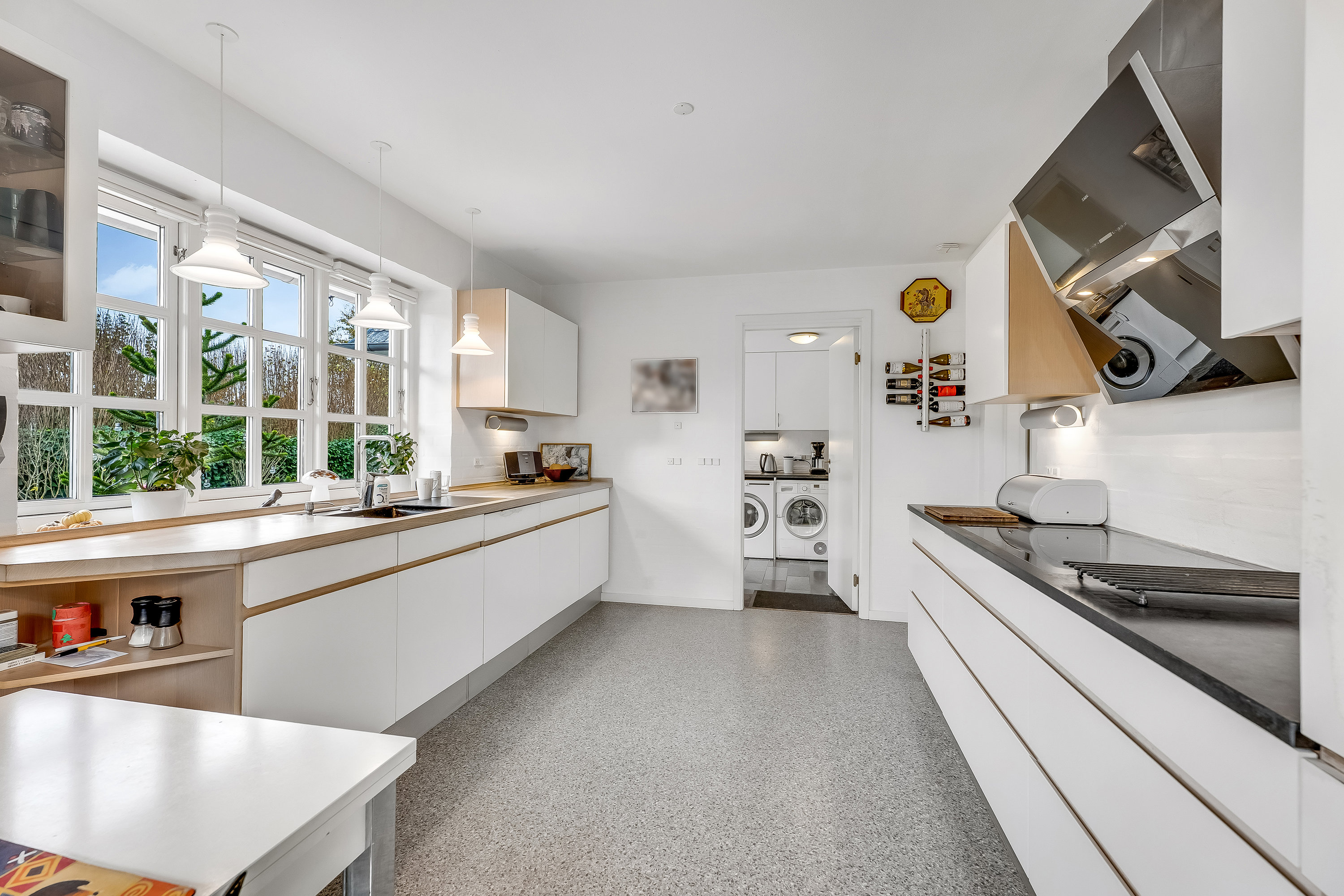 Fremhævet køkken billede i fuldskærmstilstand. Billede af Horsemor 3, Systofte, 4800 Nykøbing F