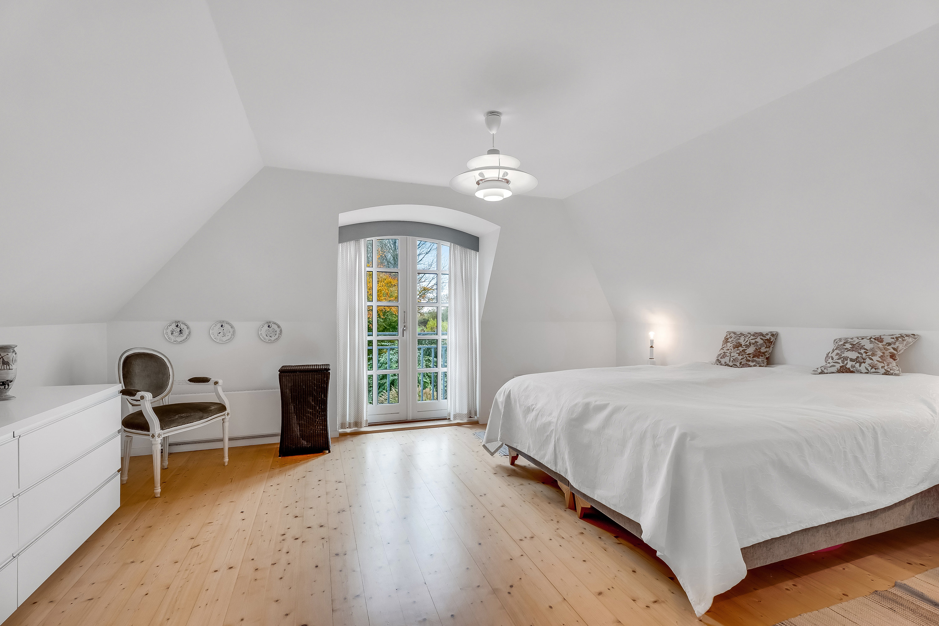 Fremhævet soveværelse billede i fuldskærmstilstand. Billede af Horsemor 3, Systofte, 4800 Nykøbing F