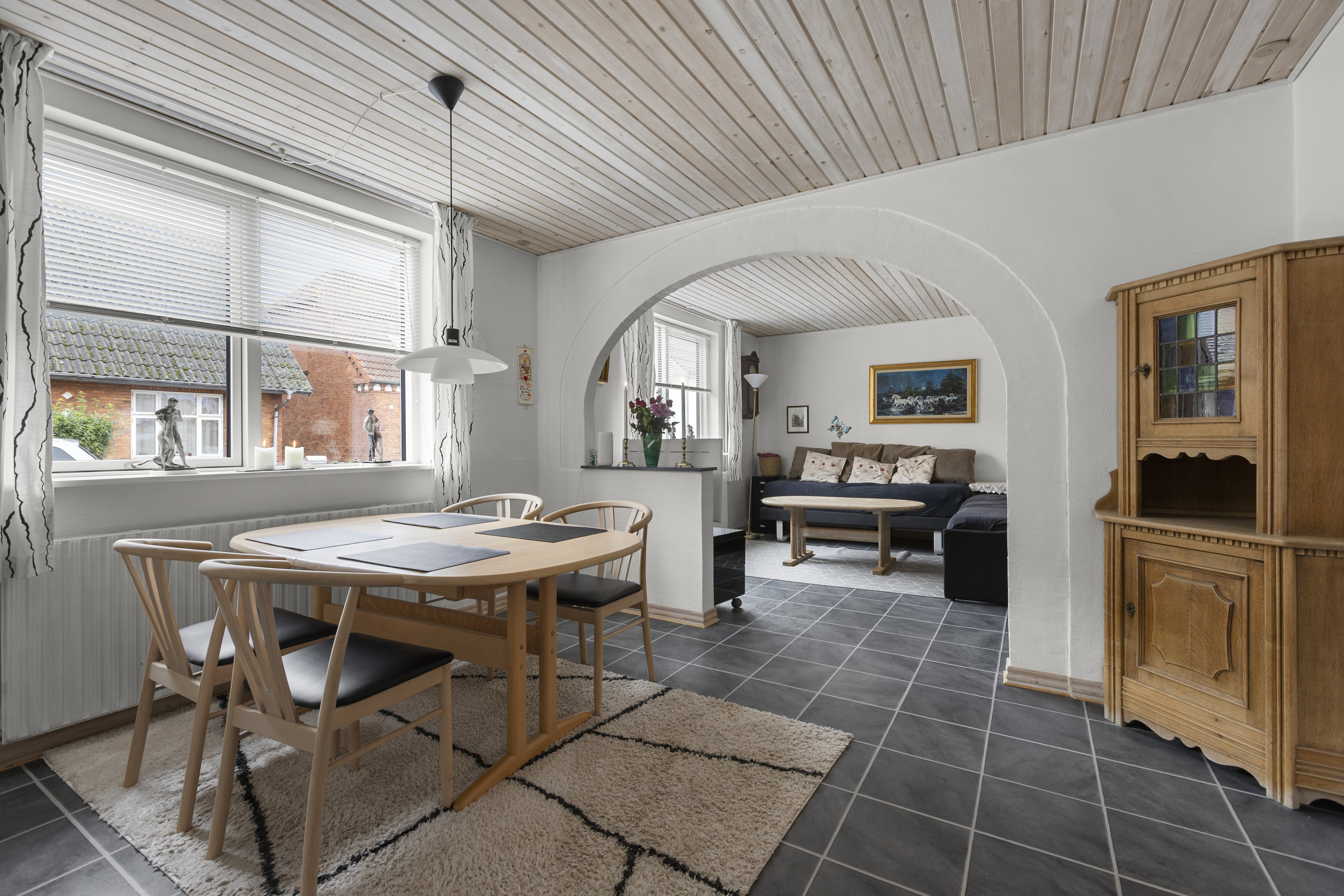 Fremhævet stue billede i fuldskærmstilstand. Billede af Kruusesvej 28, 4220 Korsør