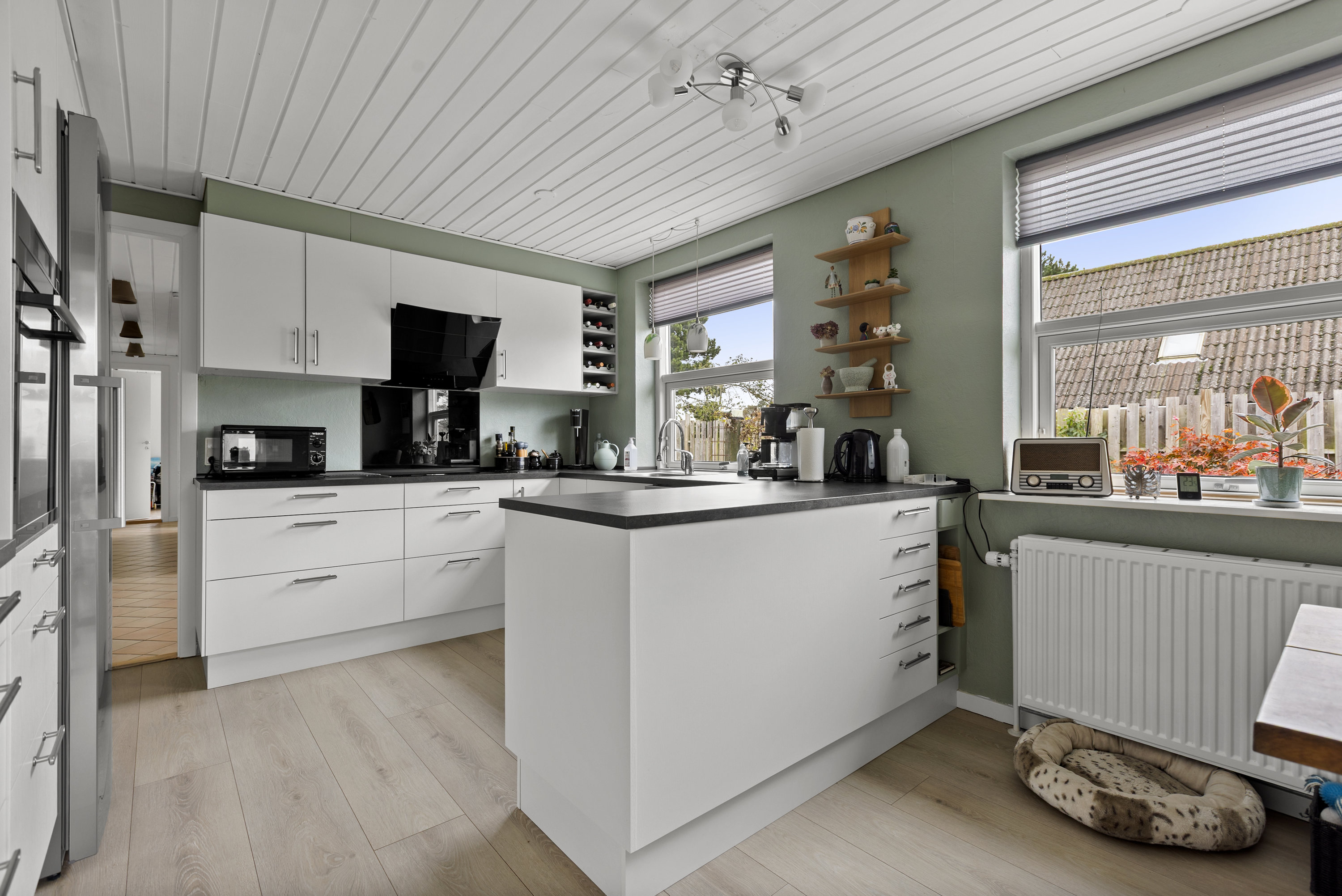 Fremhævet køkken billede i fuldskærmstilstand. Billede af Perlestien 1, 4220 Korsør