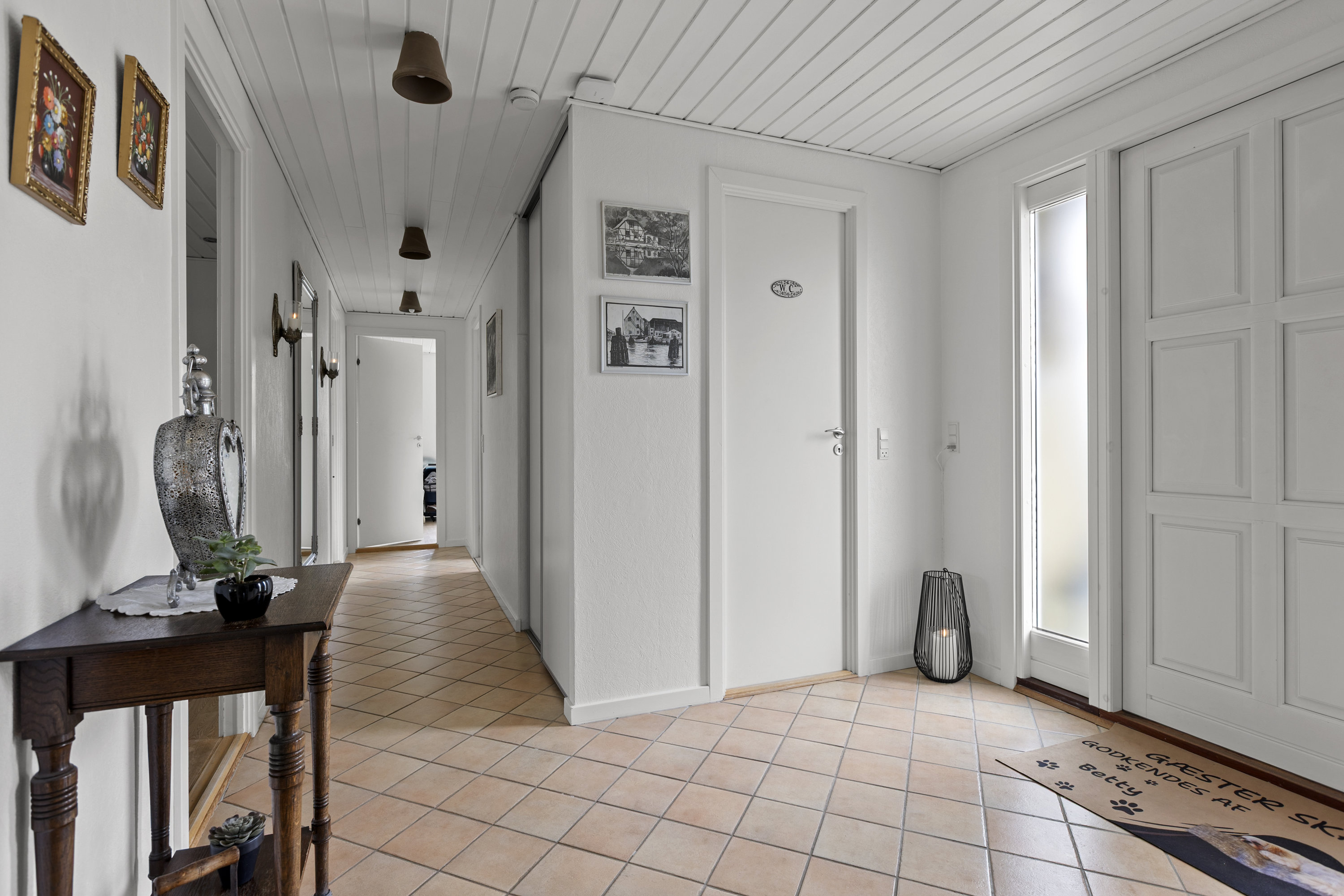 Fremhævet entré billede i fuldskærmstilstand. Billede af Perlestien 1, 4220 Korsør