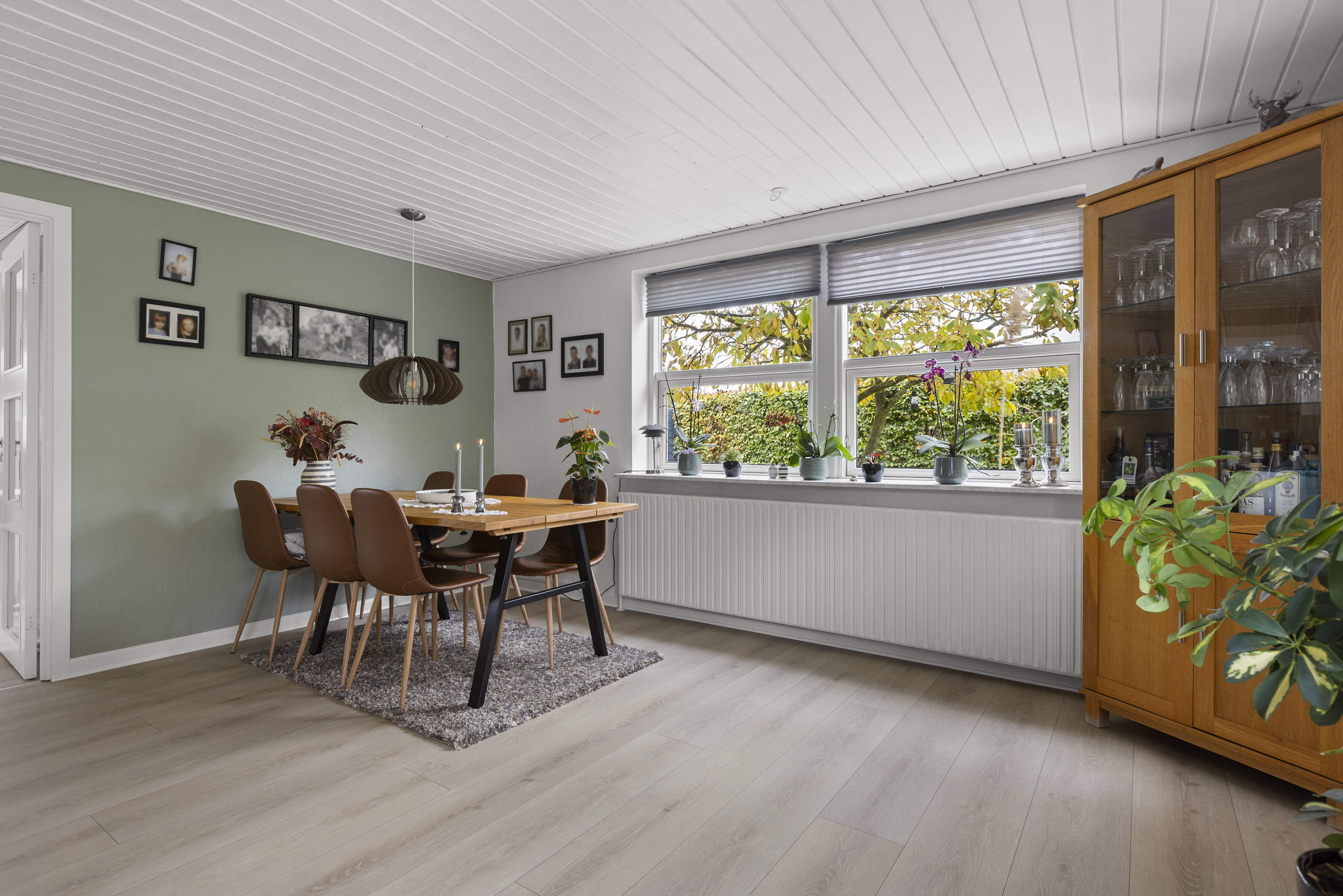 Fremhævet stue billede i fuldskærmstilstand. Billede af Perlestien 1, 4220 Korsør