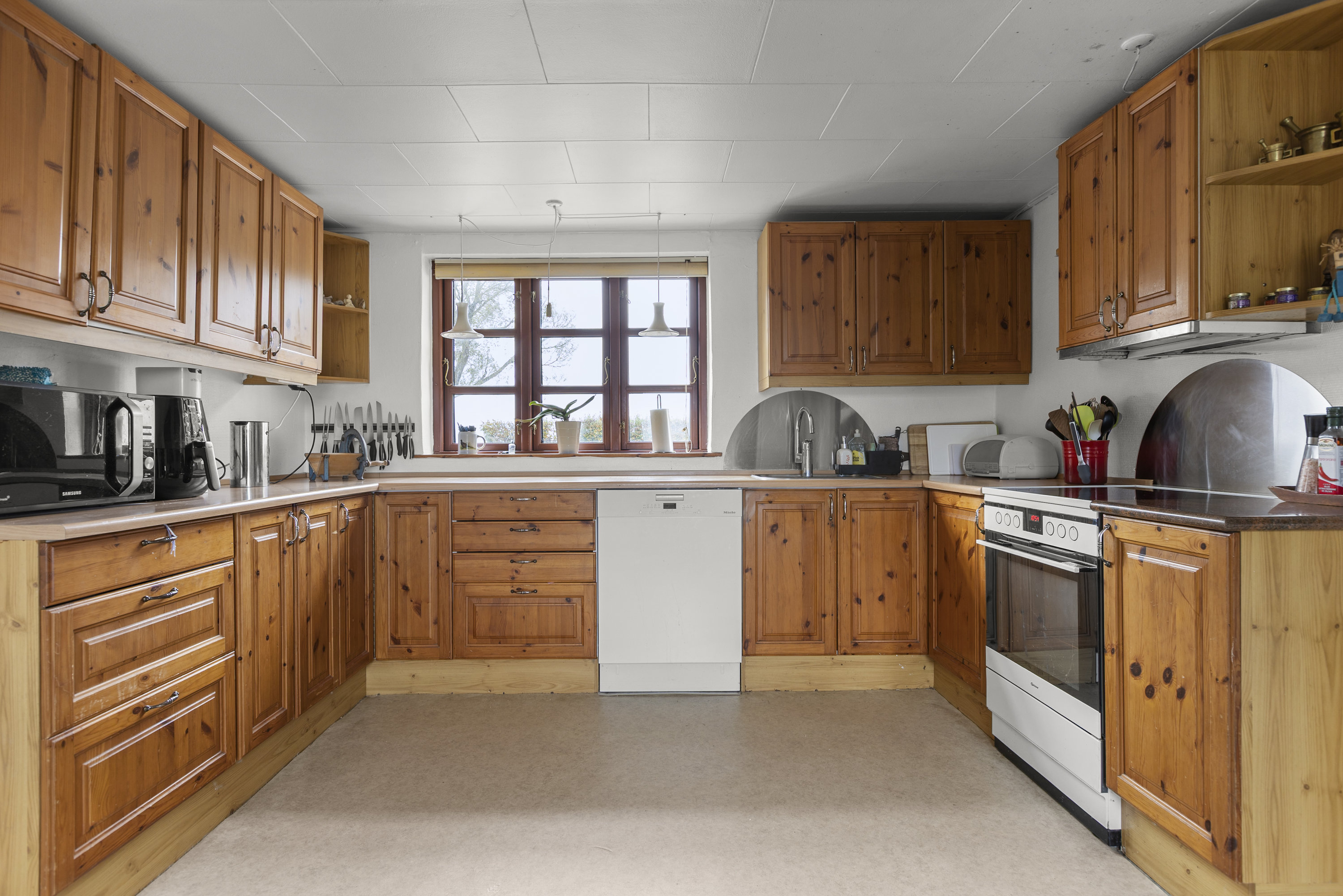 Fremhævet køkken billede i fuldskærmstilstand. Billede af Slagelse Landevej 9, Sørbymagle, 4200 Slagelse