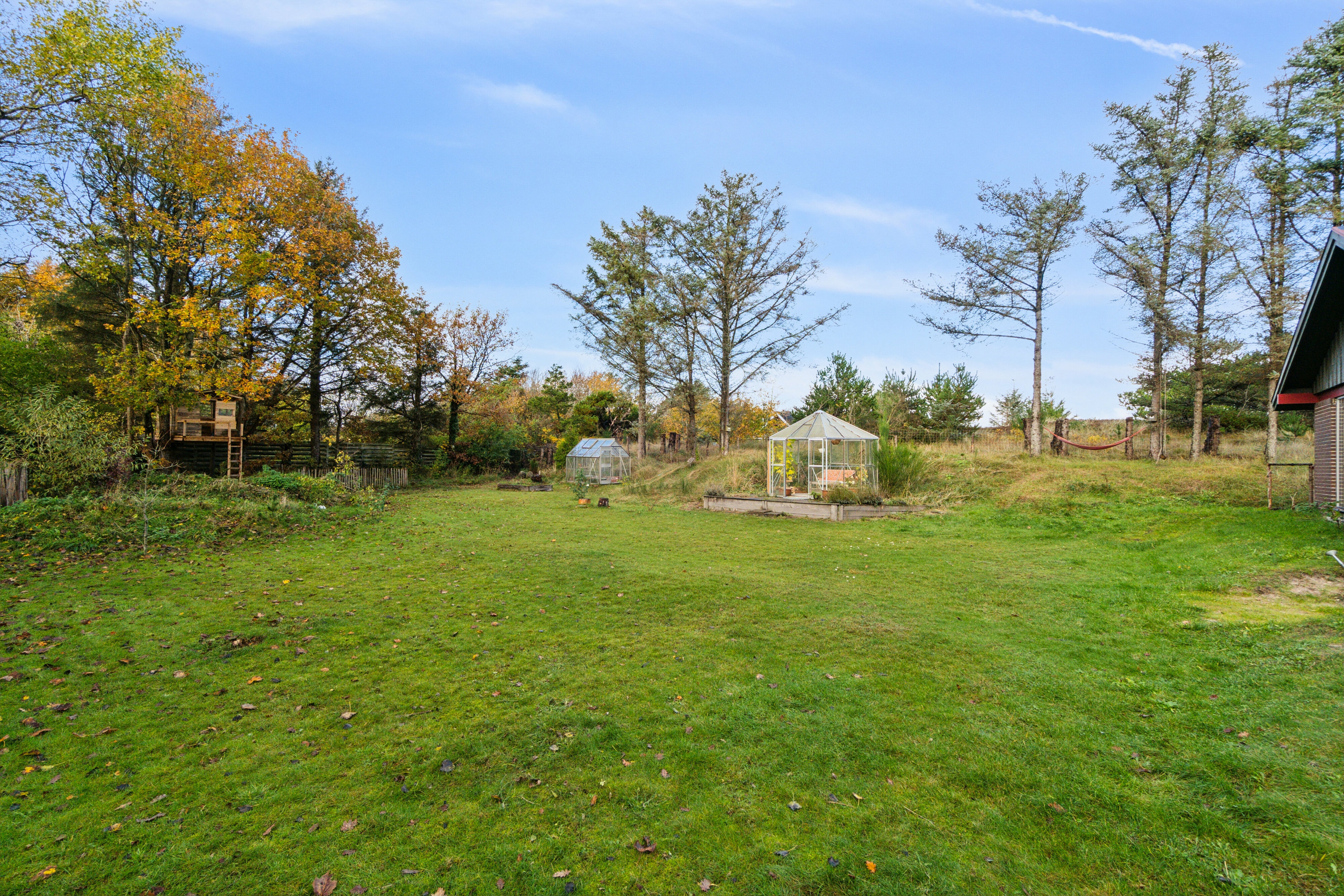 Fremhævet udendørs billede i fuldskærmstilstand. Billede af Skolestien 4, Klitmøller, 7700 Thisted